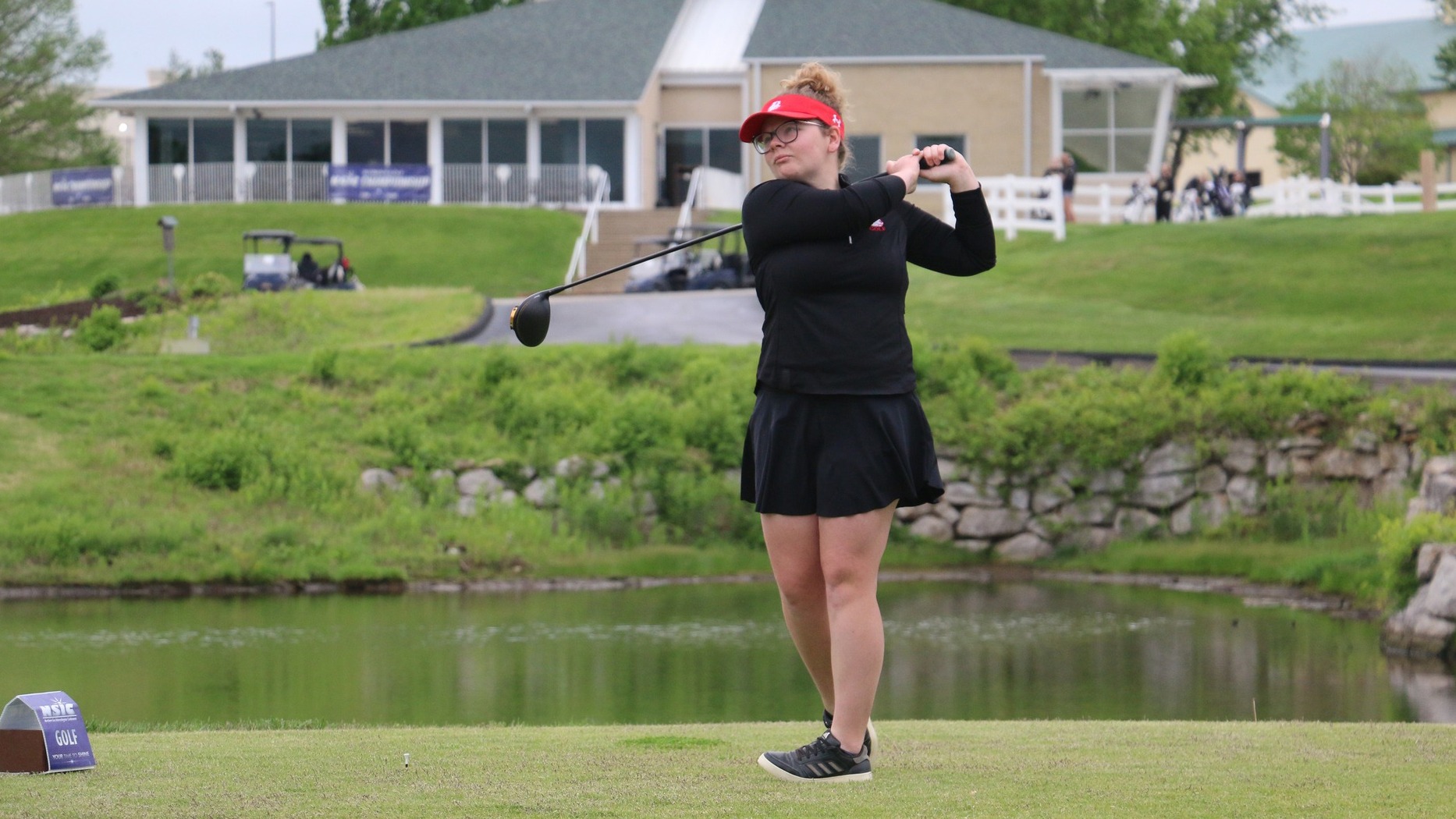 Zoe Banack first round at NSIC Championships