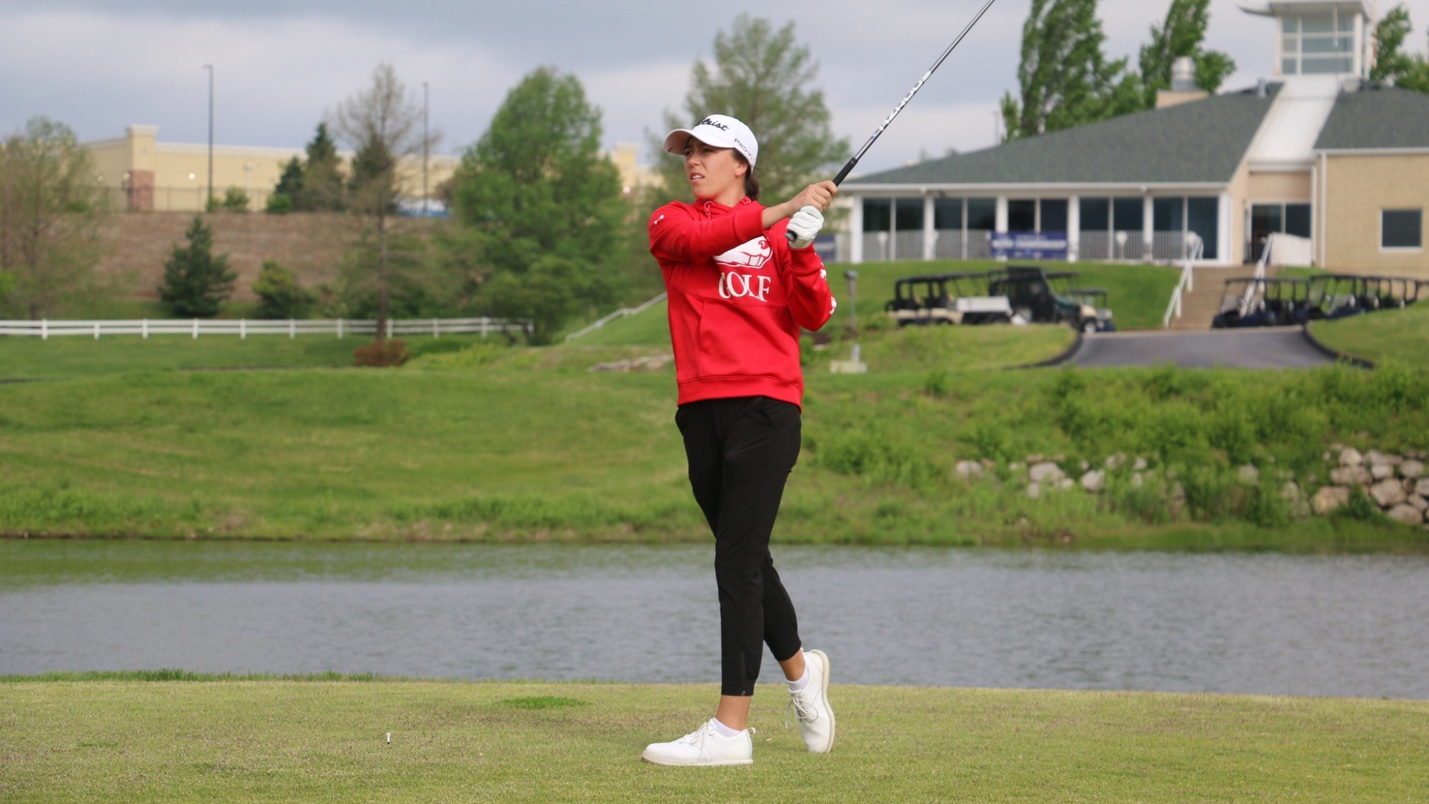 Minot State women's golfer at NSIC Championship day 2