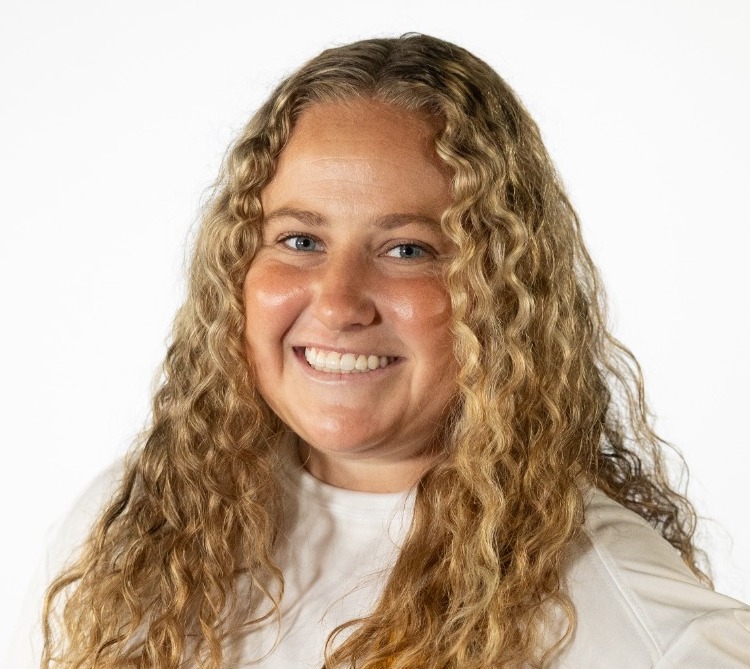 Madalyn Graham Head Shot