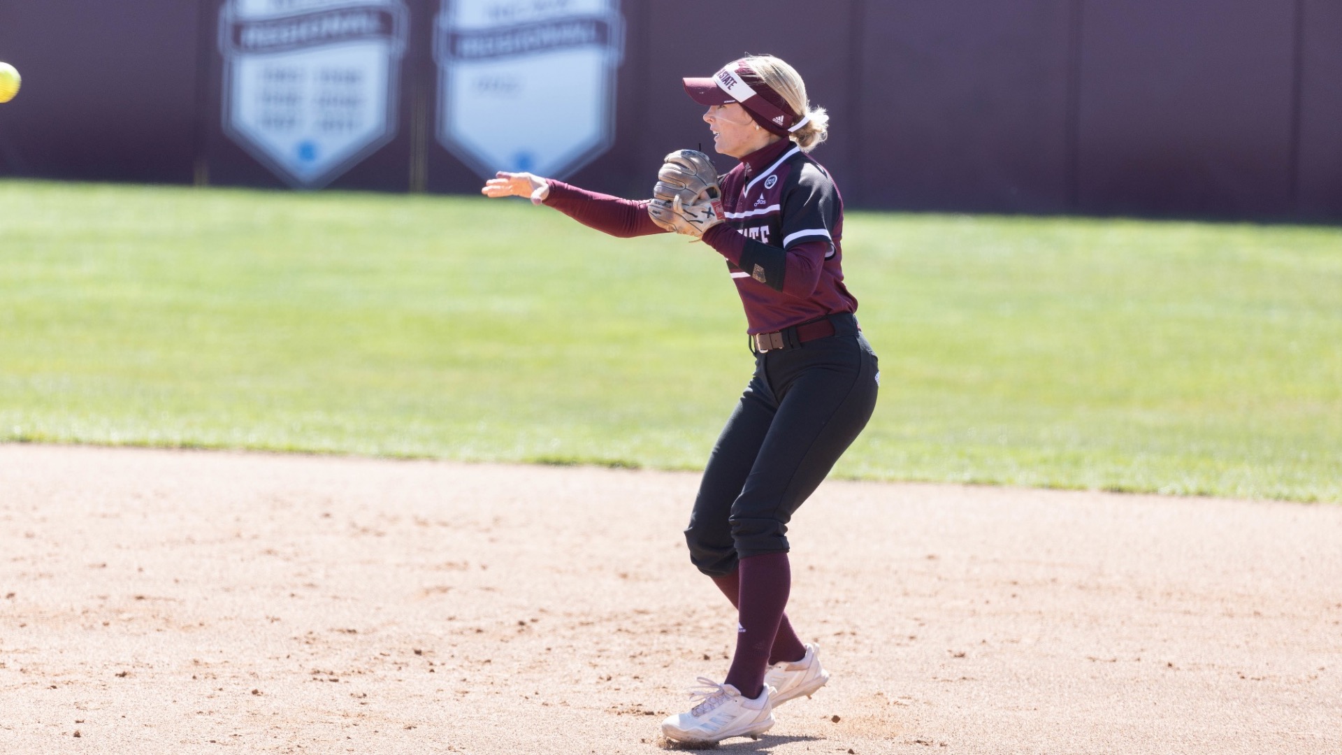 Bears Softball Holds Off Roos in 32 Victory Missouri State