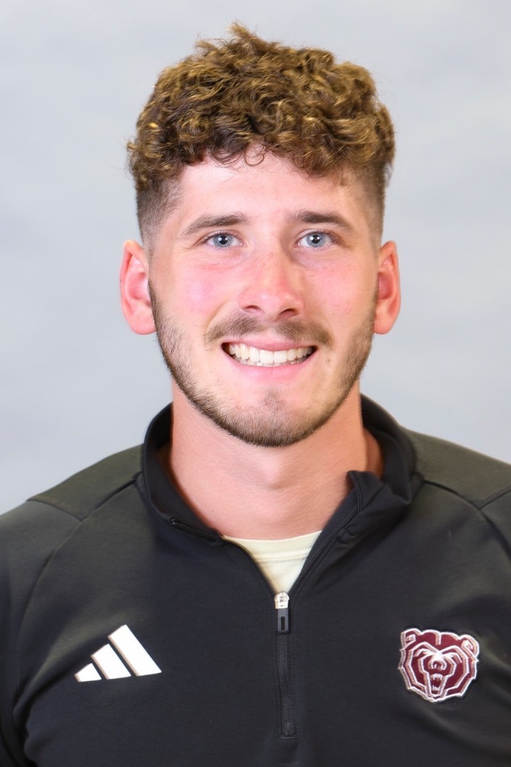 Chase Clausing headshot