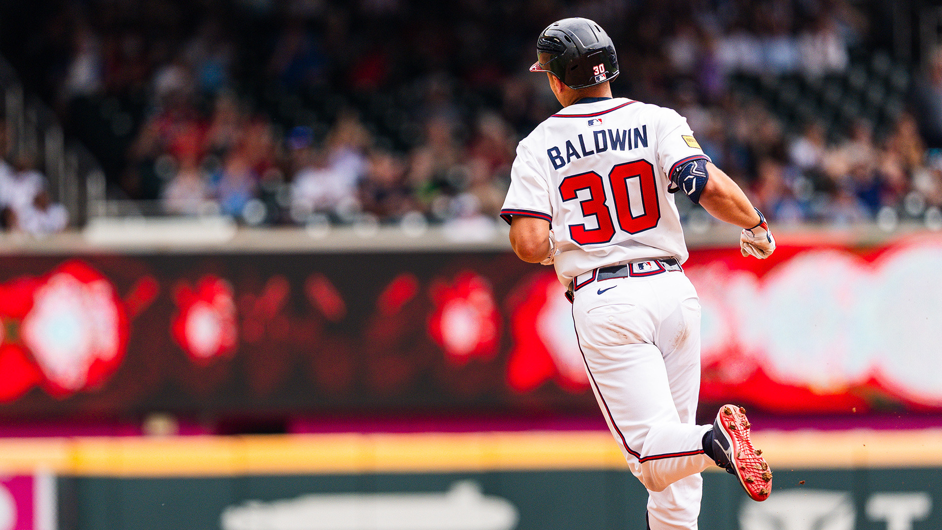 ATLANTA, GA - SEPTEMBER 24: Drake Baldwin #30 of the Atlanta Braves hits a solo home run in the sixth inning during the game against the Washington Nationals at Truist Park on September 24, 2025 in Atlanta, Georgia. (Jack Casey/Atlanta Braves/Getty Images)