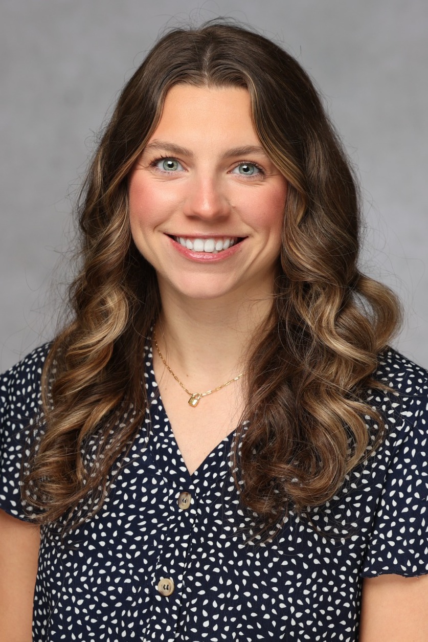 Anna Miller coaching headshot