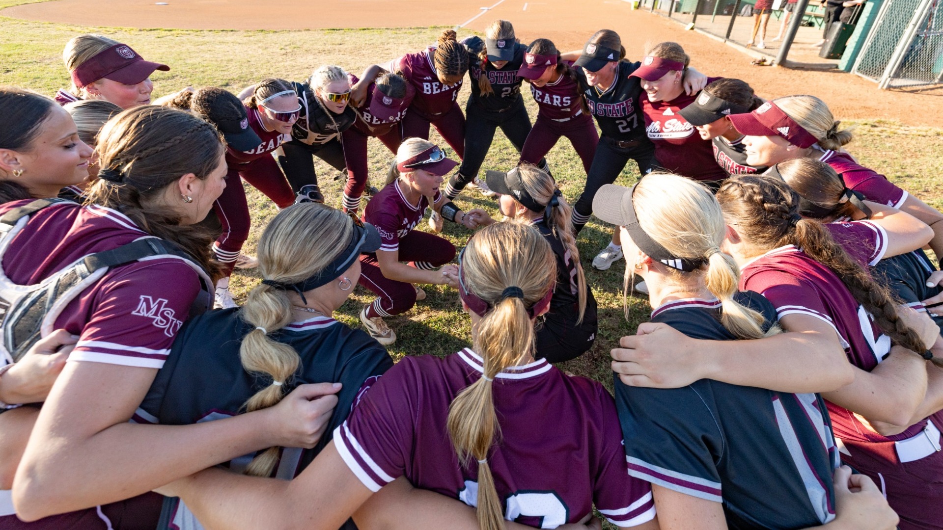 Softball Huddle 2026