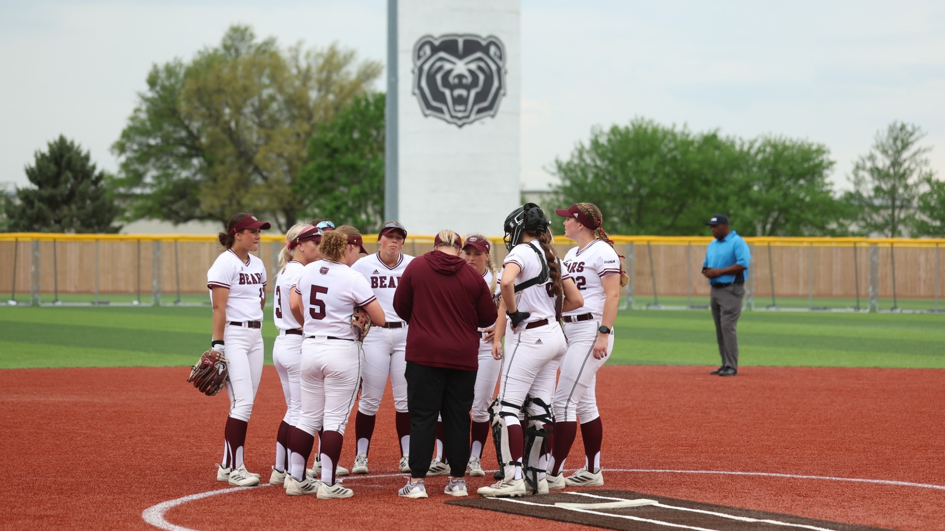 Softball vs. Jax State