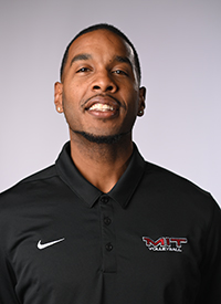 Eloy Fyfield headshot