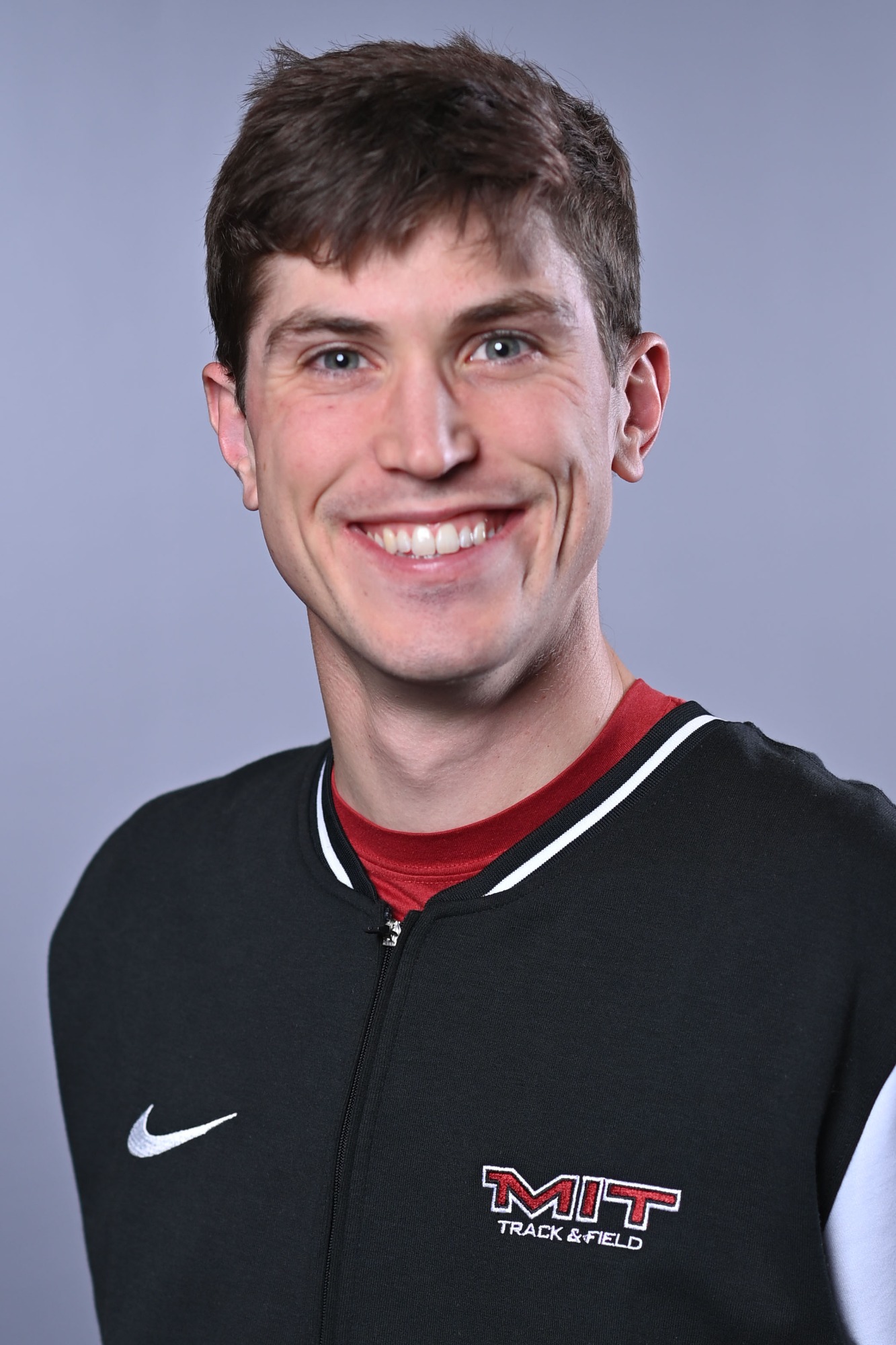 Riley Macon headshot