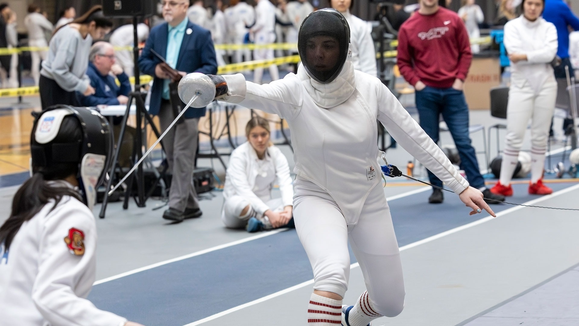 Zandra Feland moving towards her opponent
