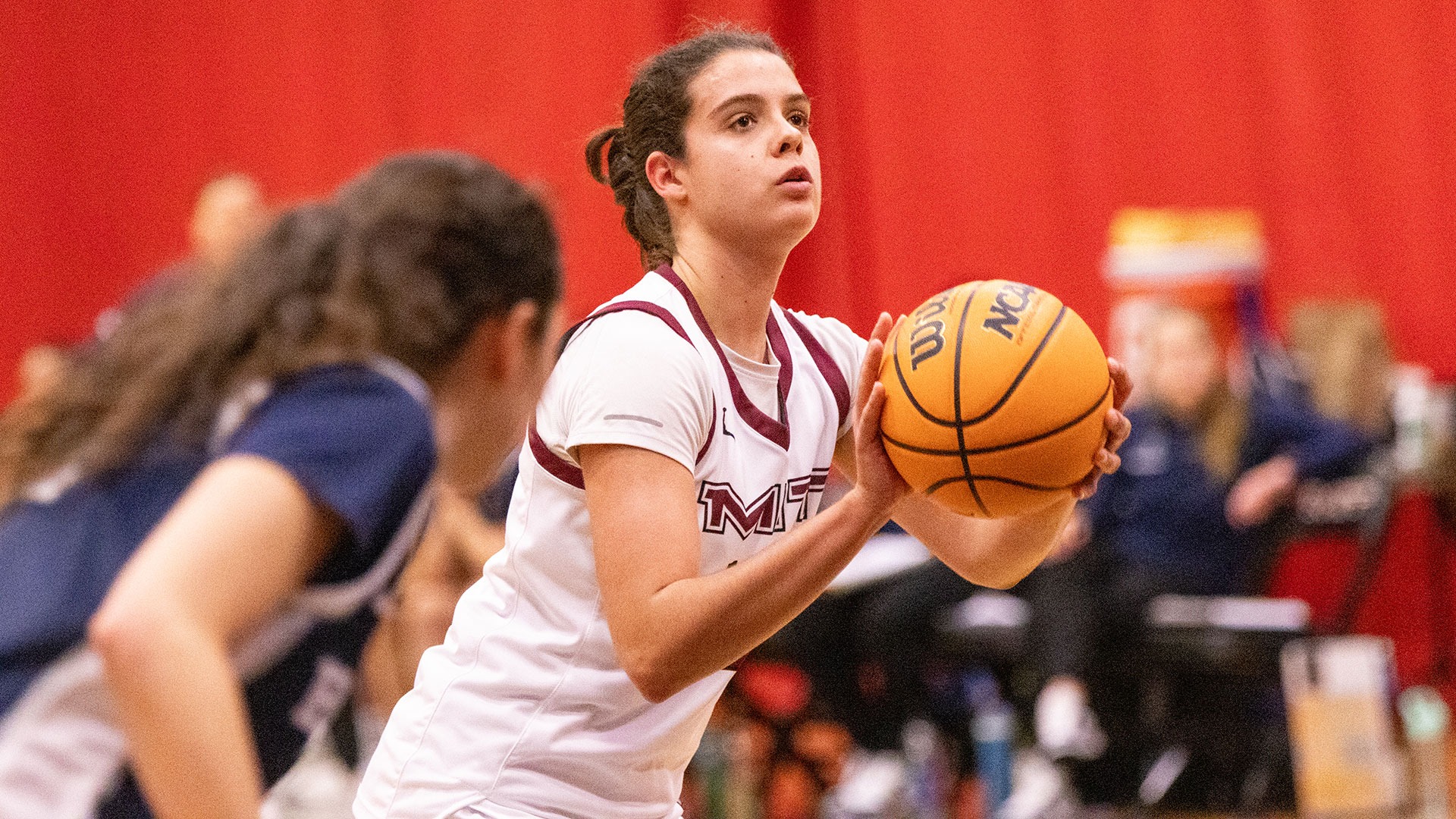 Mary Lobon shooting a free throw