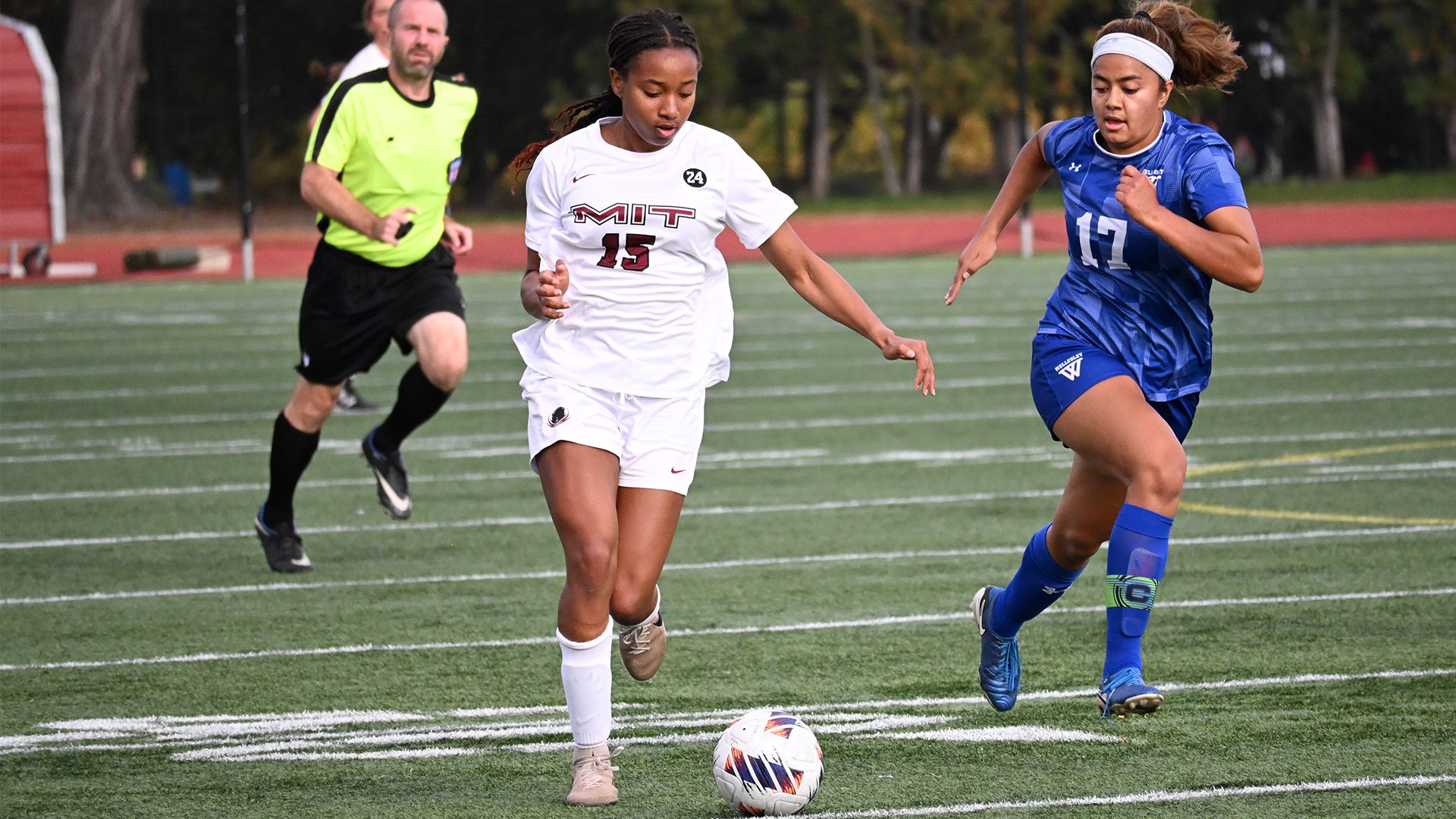 Arianna Doss going past a Wellesley defender