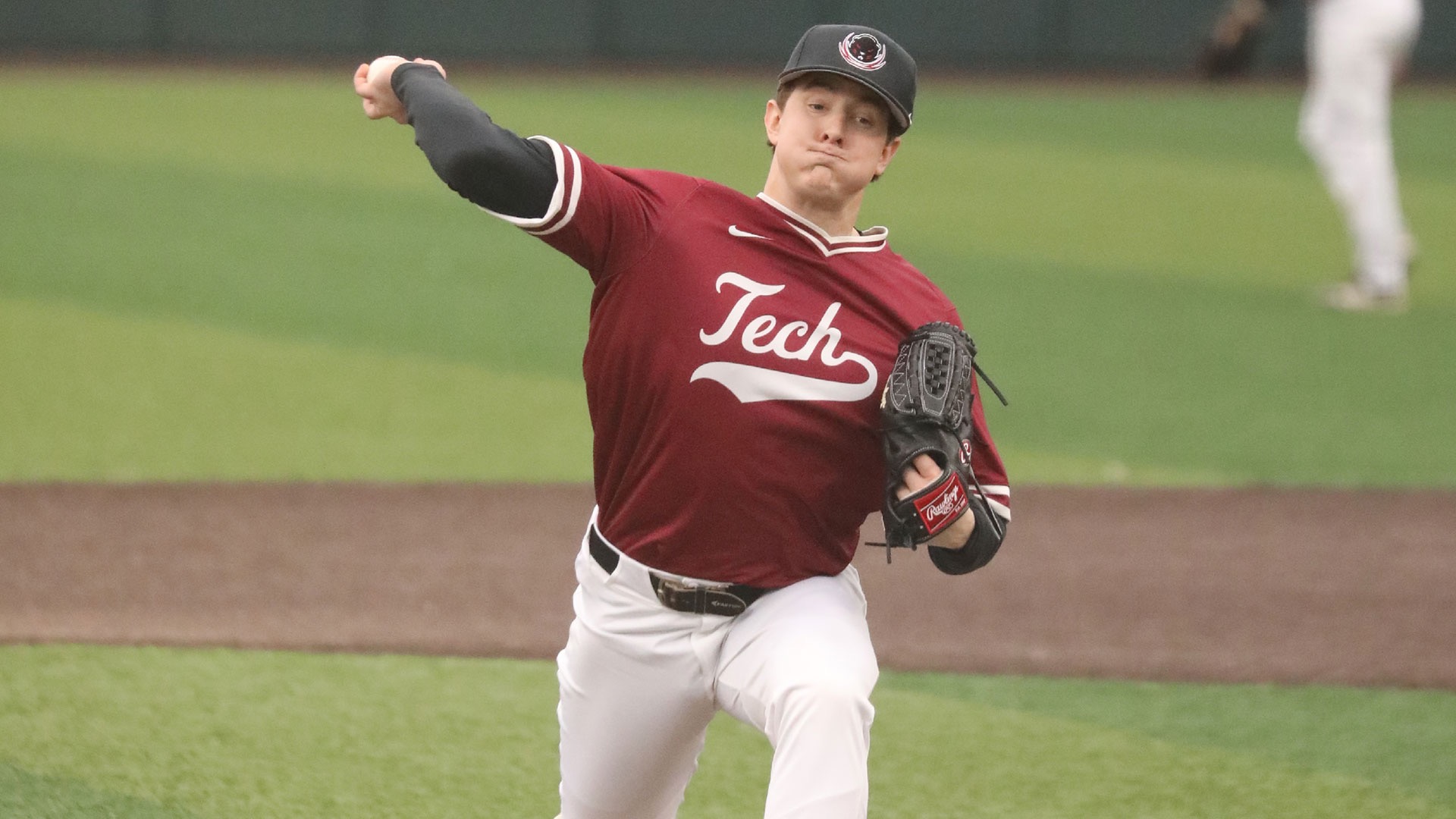 Matthew Spencer pitching for MIT