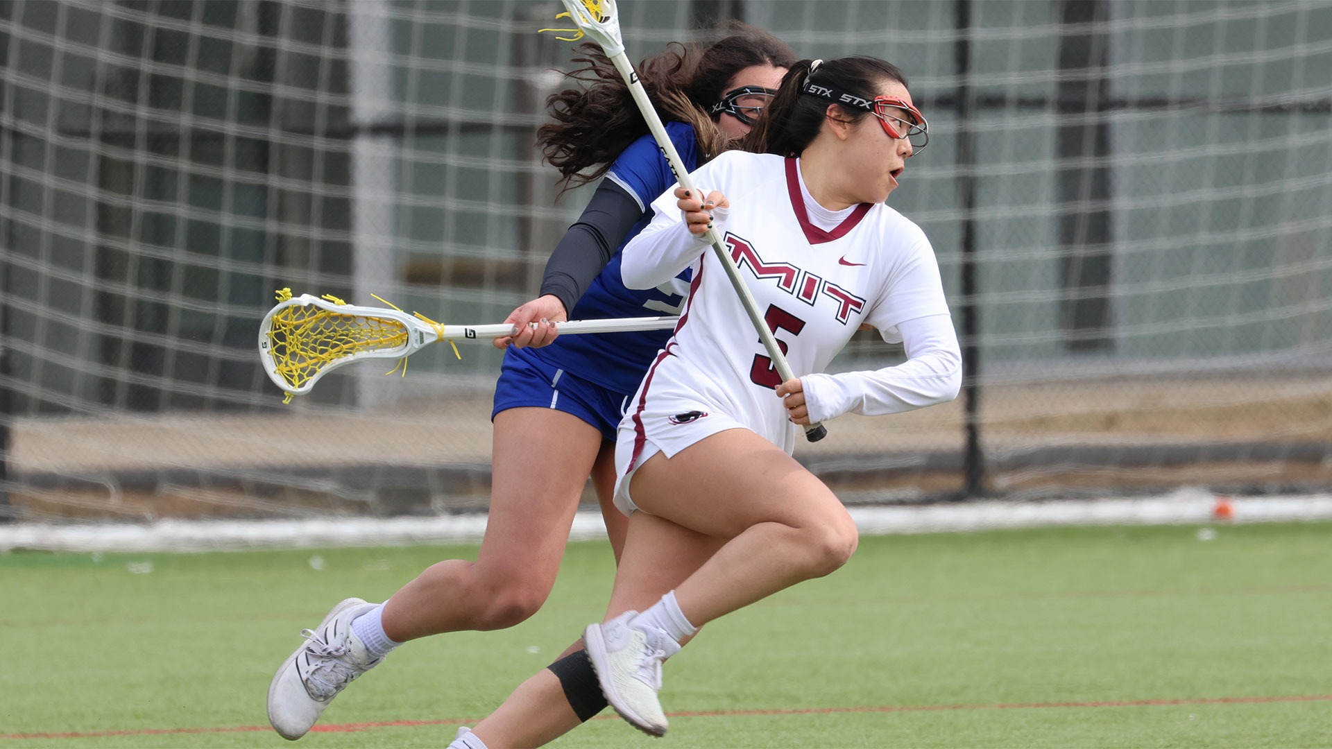 Annica Lam running past a defender