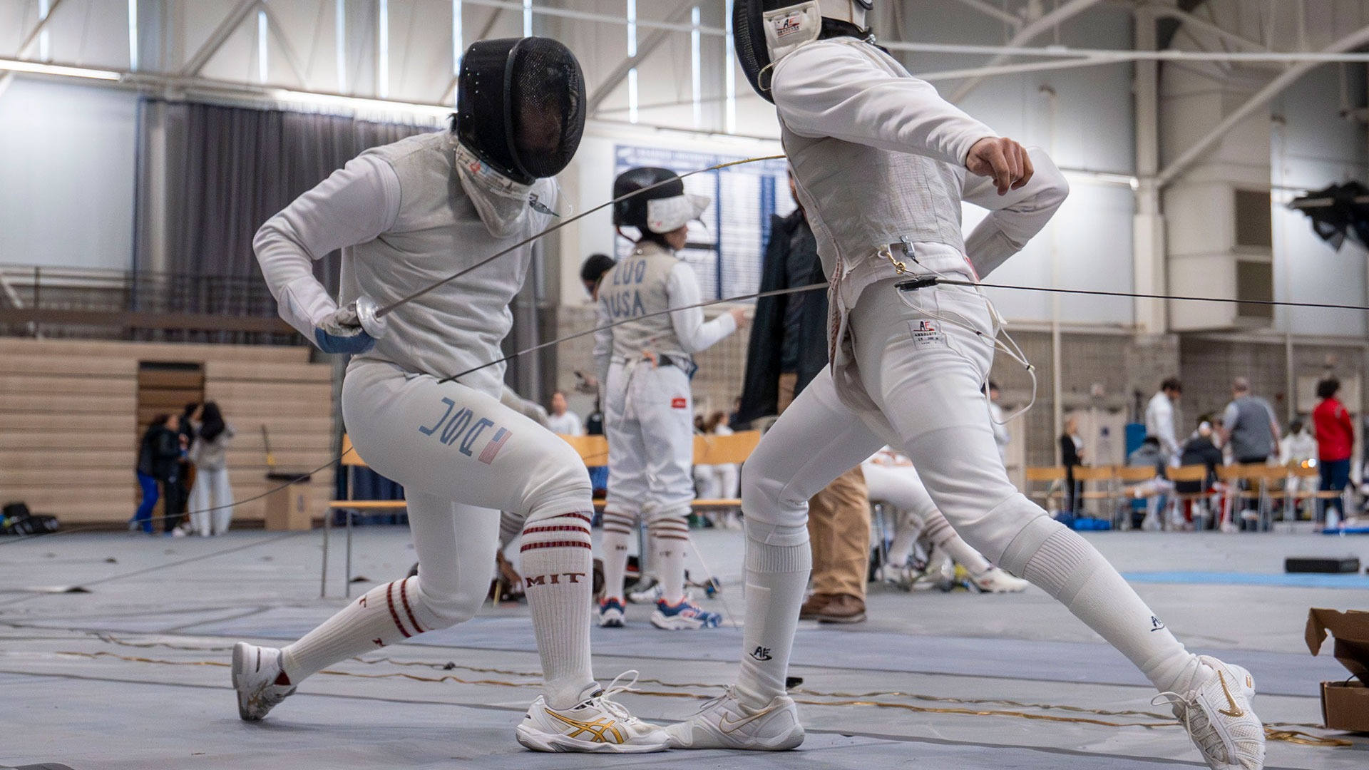 Niles Liu moving towards his opponent