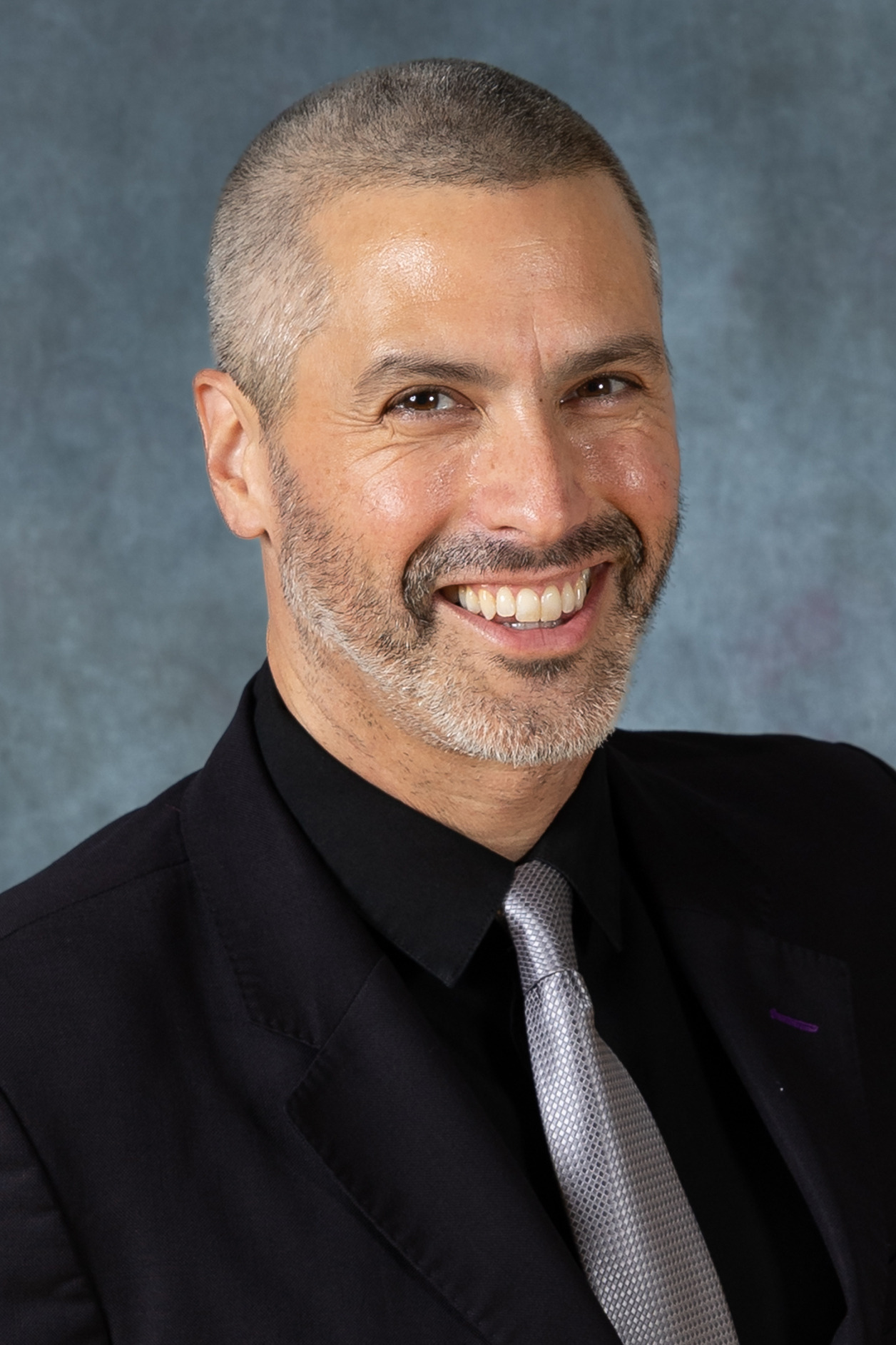 Dan Schuman Headshot