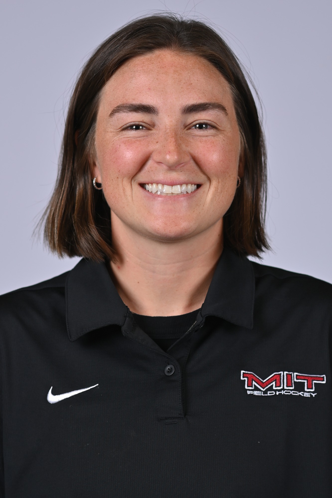 Megan Caveny headshot