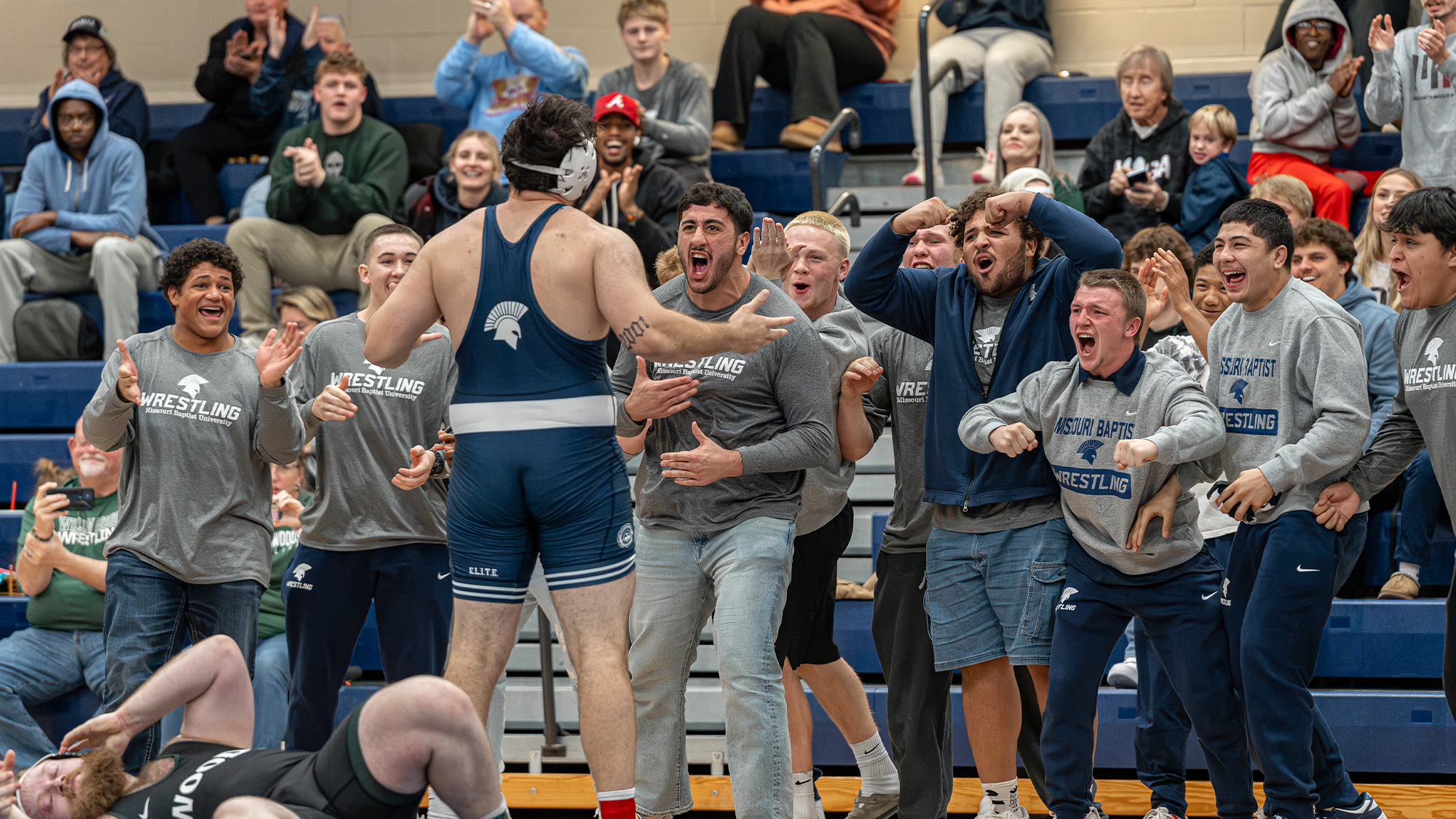 Jared Volcic pins Ian Nelson