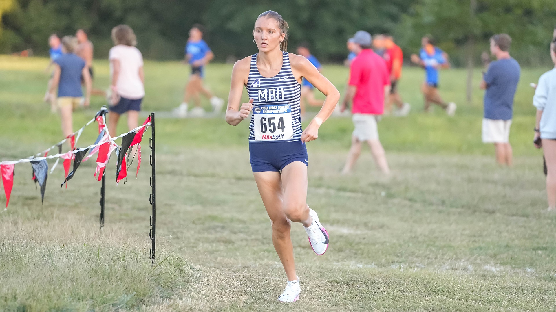 Aimonette runs at SEMO Redhawk Invite