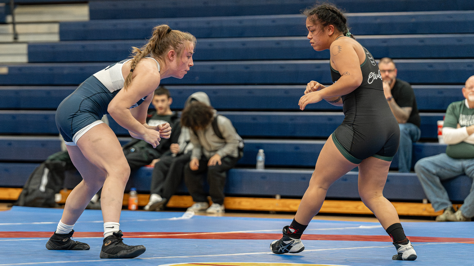 Zoe Fries wrestles opponent from William Woods (Mo.)