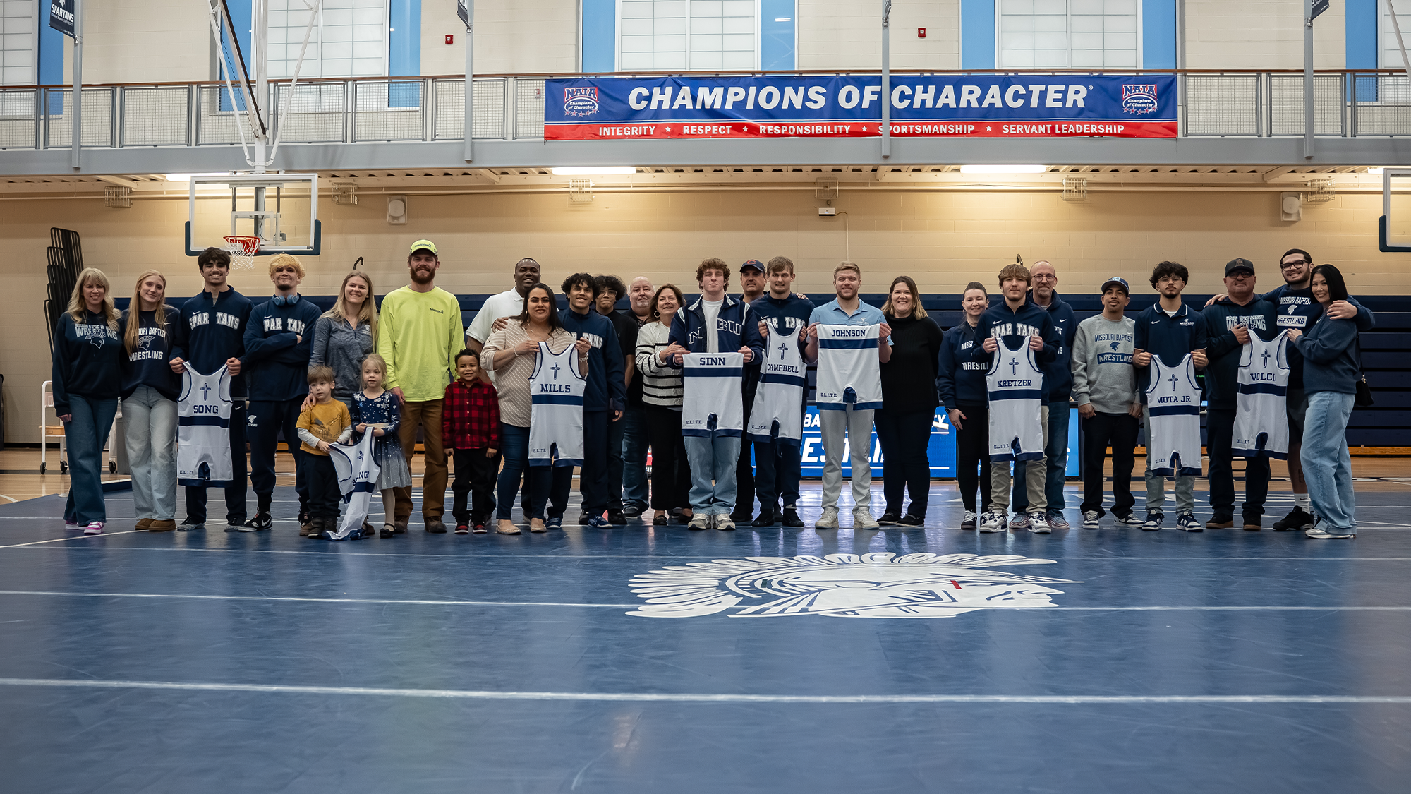 2026 Men's wrestling senior night group photo