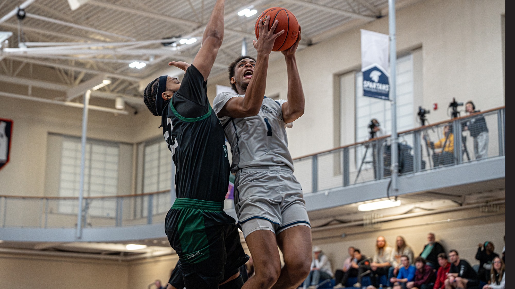 Javaris Moye layup vs William Woods University