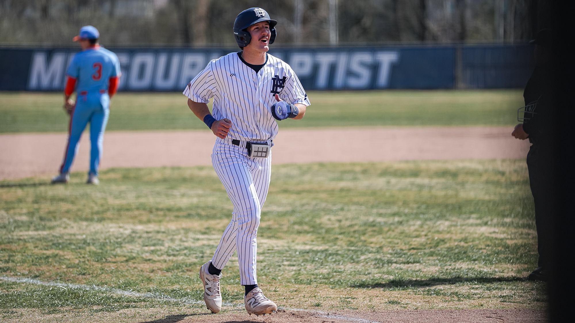 Sam Paule scores vs Baker