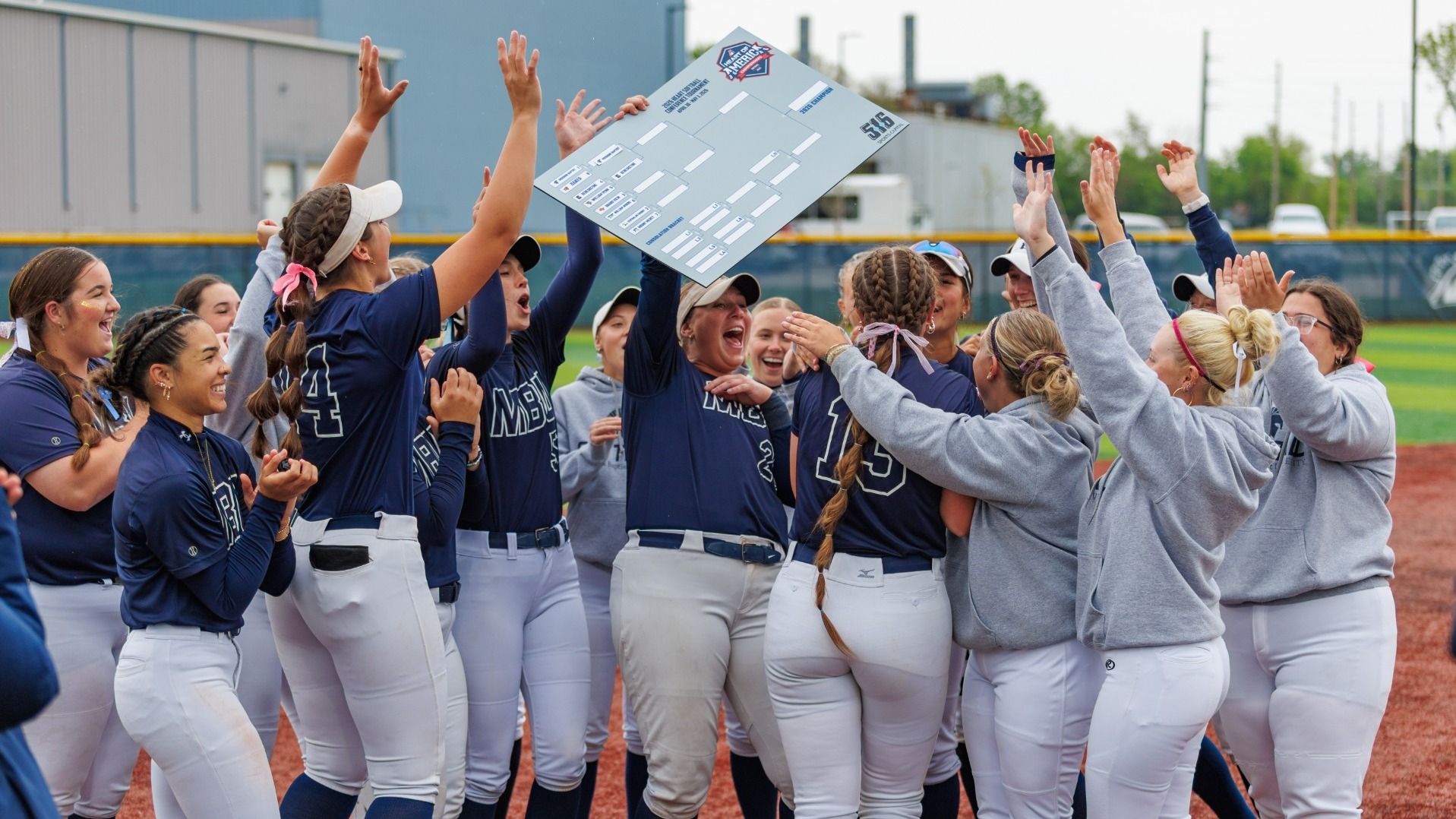 Softball advances to second round of conference tournament
