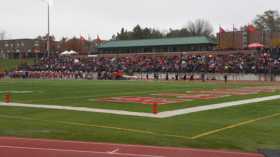 Zorn_football_small_750_1366