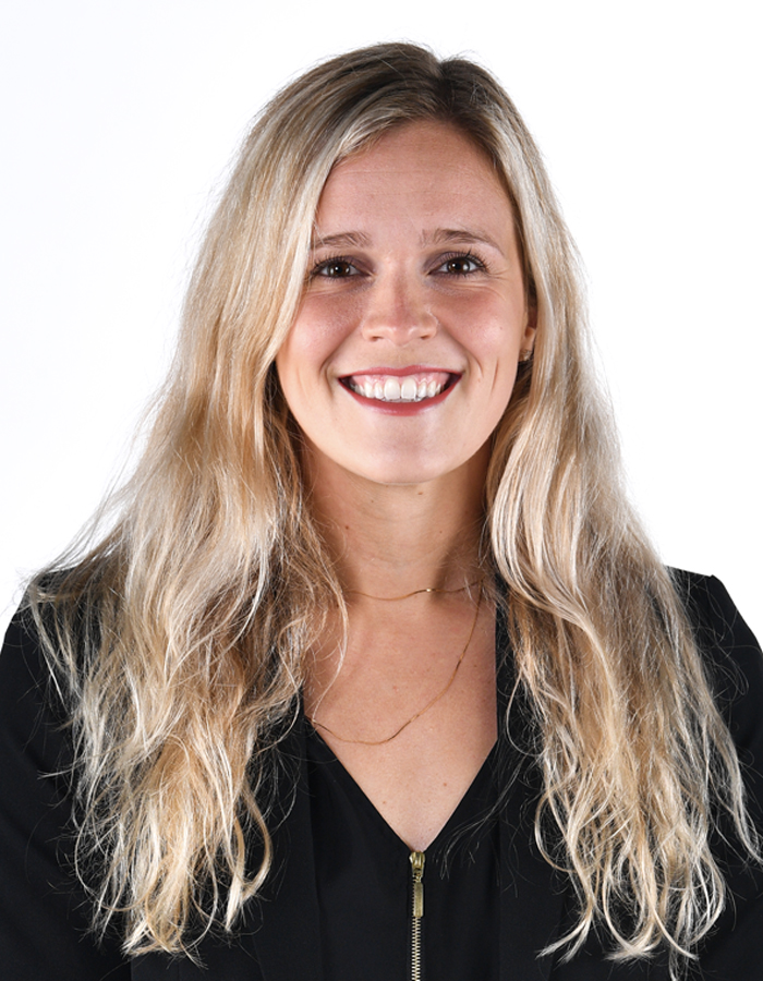 Ali Sanders headshot