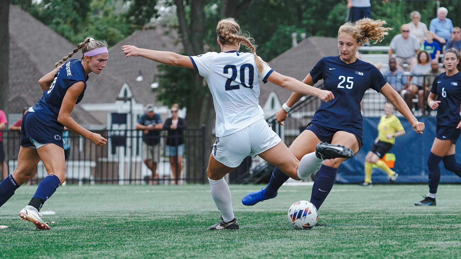WOMEN’S SOCCER PLAYS TO 11 DRAW AGAINST HOFSTRA Monmouth University