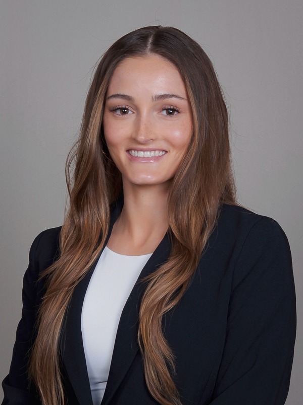 Anna Newman Headshot