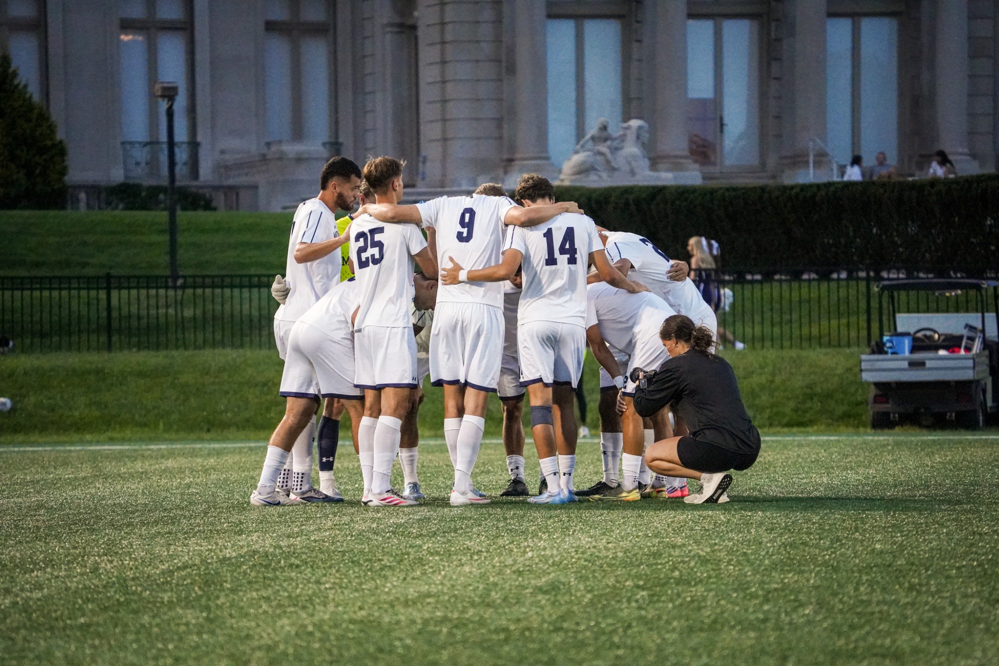 team huddle 
