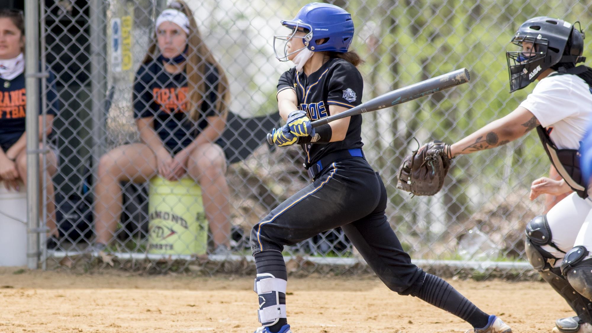 Monroe Express Softball Splits Twinbill at CCRI Monroe CollegeBronx