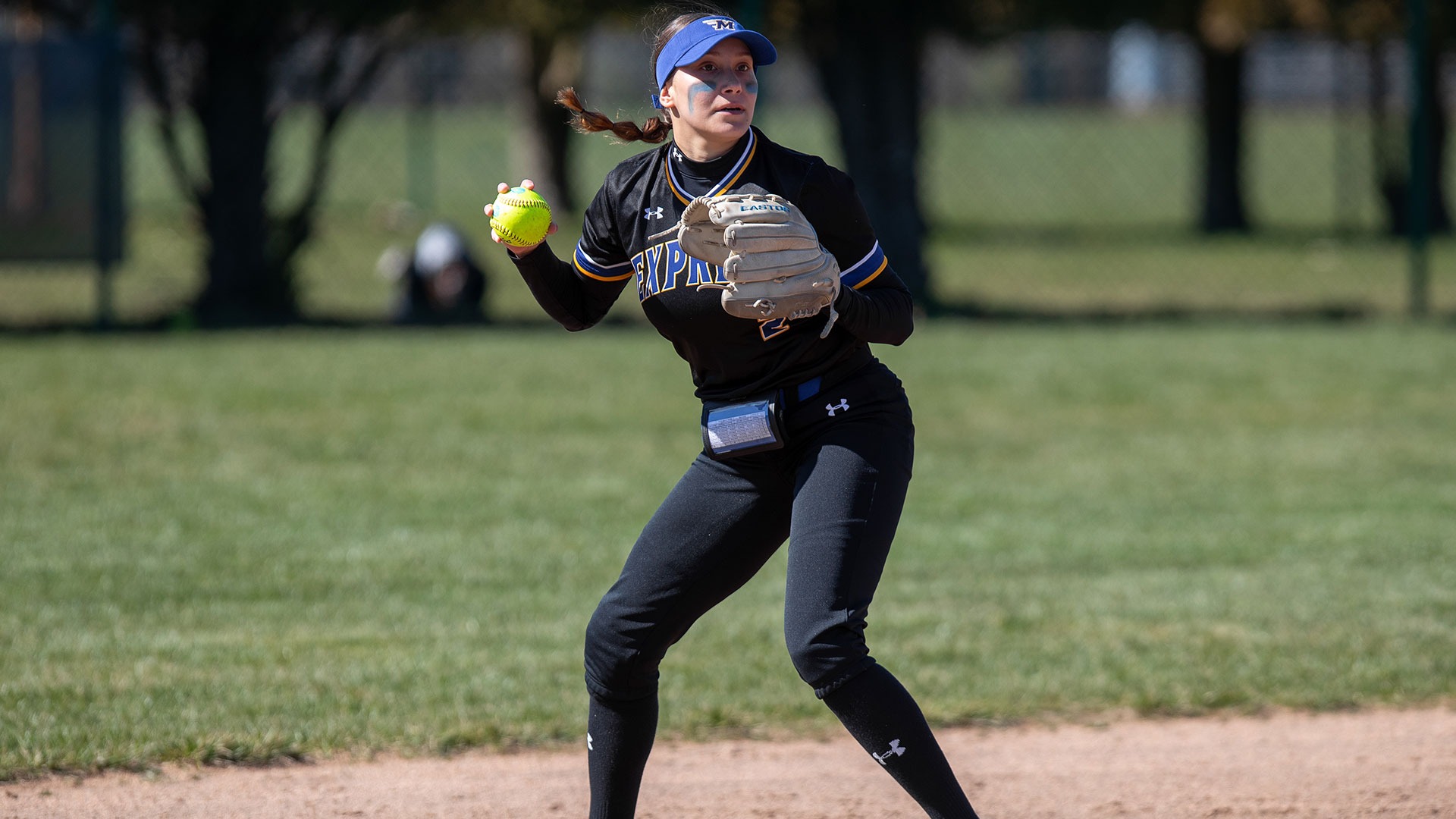 Express Softball Battle ColumbiaGreene on the Road Monroe College