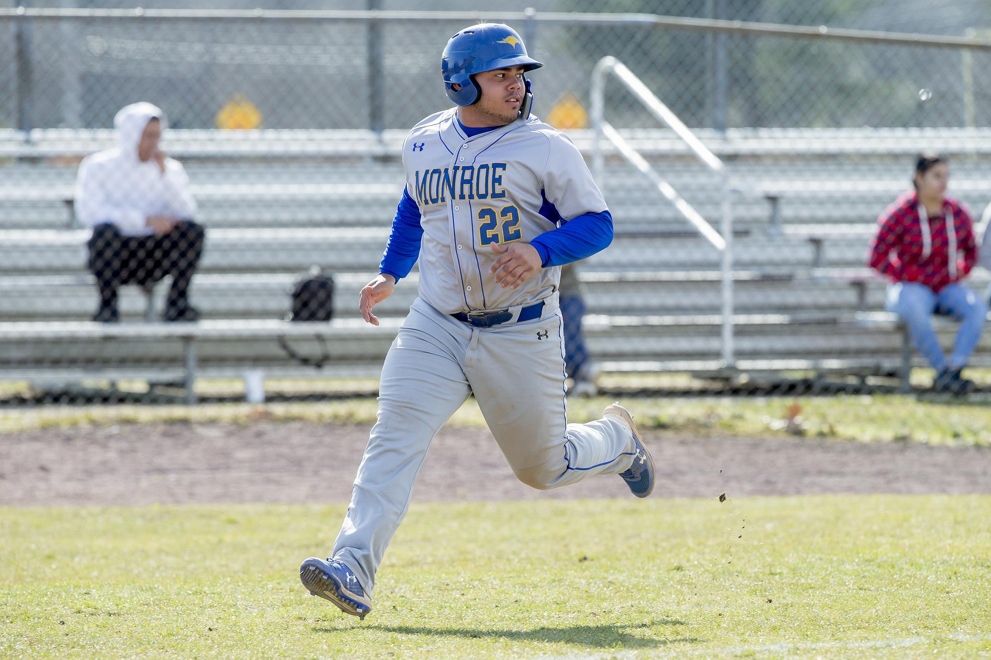 Daniel Alfonzo Baseball Monroe College Athletics