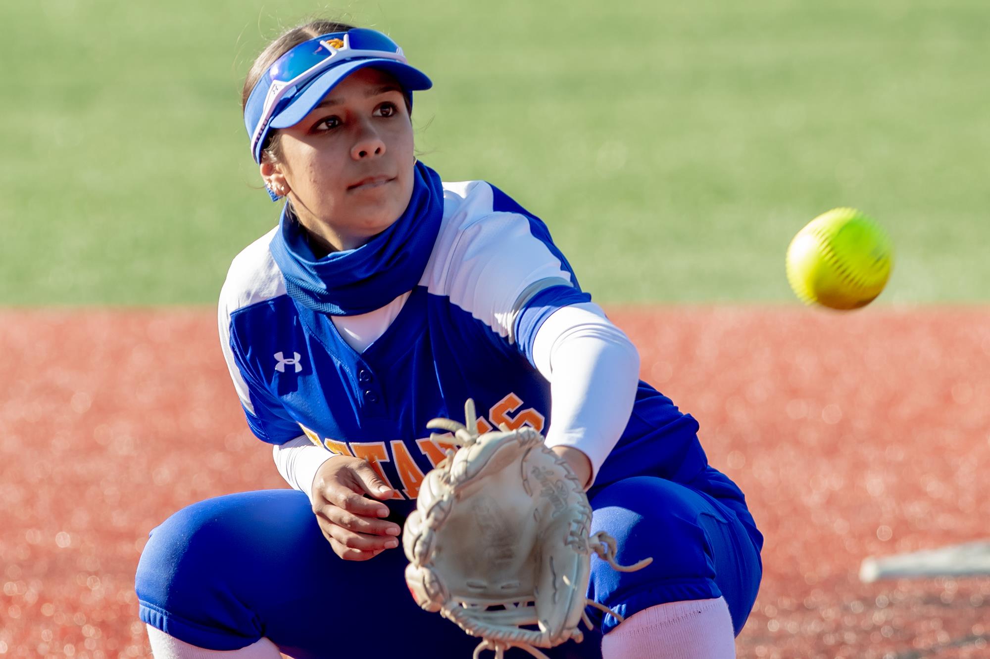 Brianna Nunez Softball Monroe College Athletics