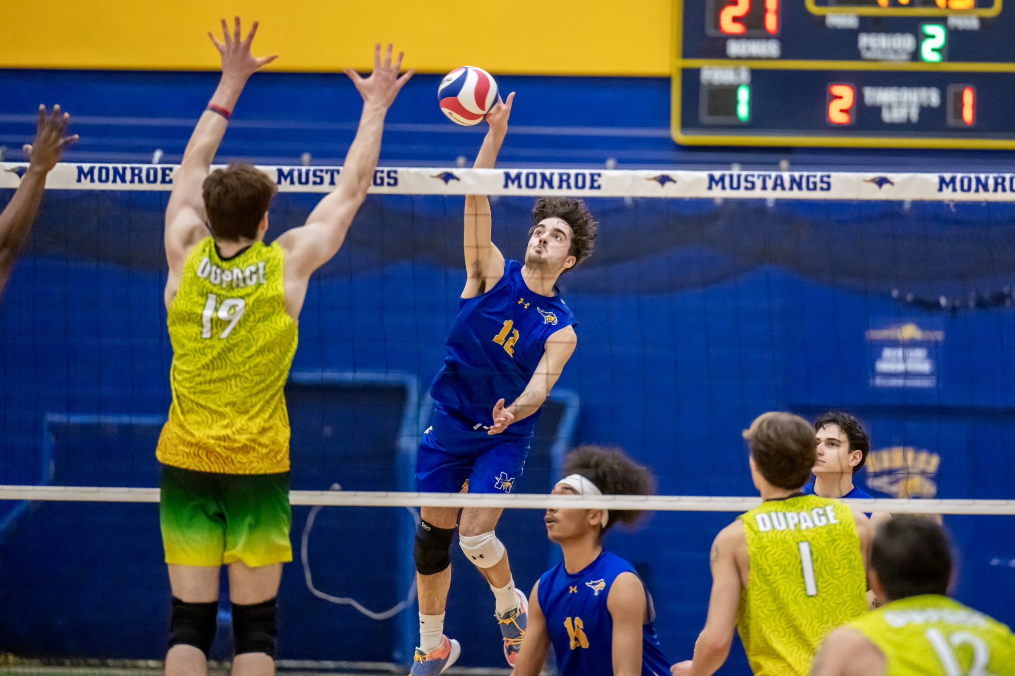 Mustangs Men’s Volleyball Rallies to Defeat Bryant & Stratton in Five Monroe College Athletics