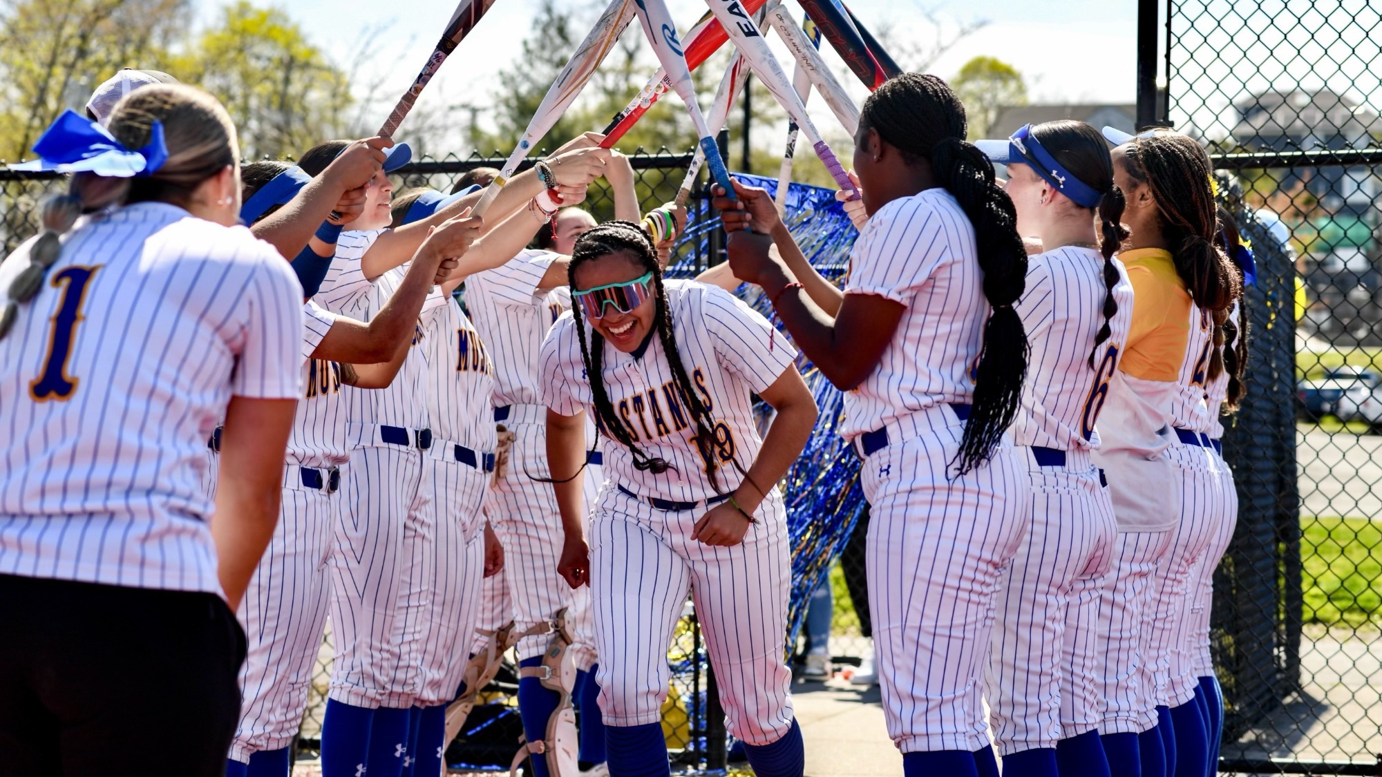 Monroe Mustangs Softball Splits Sophomore Day Doubleheader with