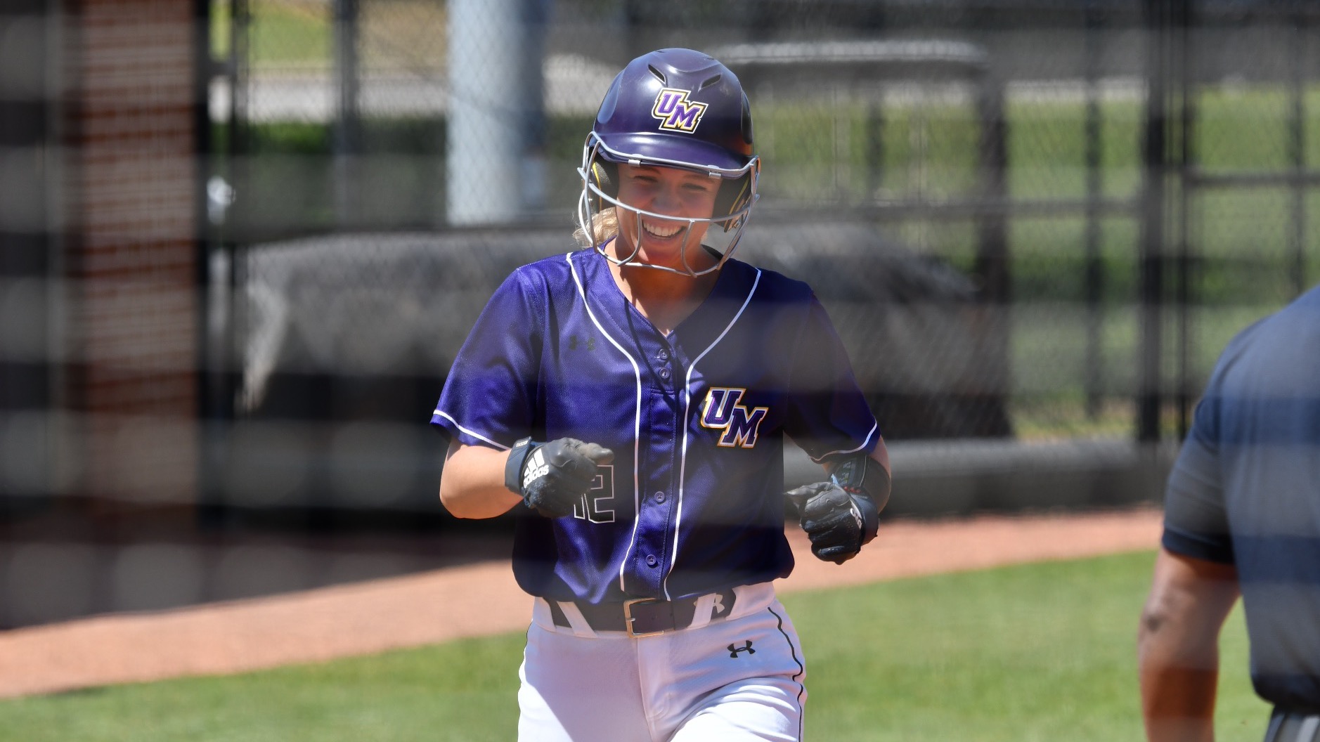 Softball Sweeps West in Final Regular Season Series