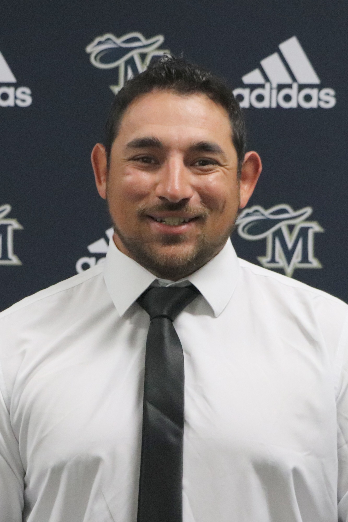 Rafael Padilla Headshot 2023-24