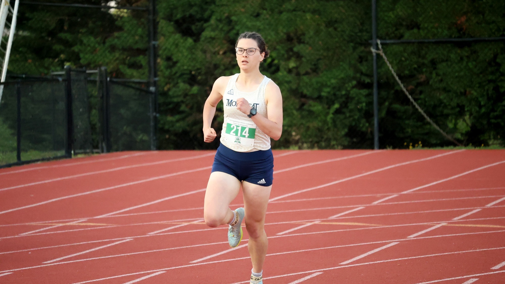 Emily Standifer at AAC Outdoor T&F Championships 041825