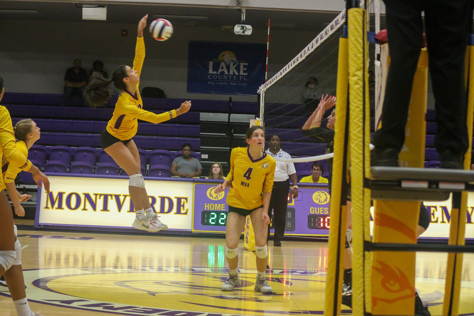 Girls’ Volleyball Falls in Five Sets to Central Pointe Christian