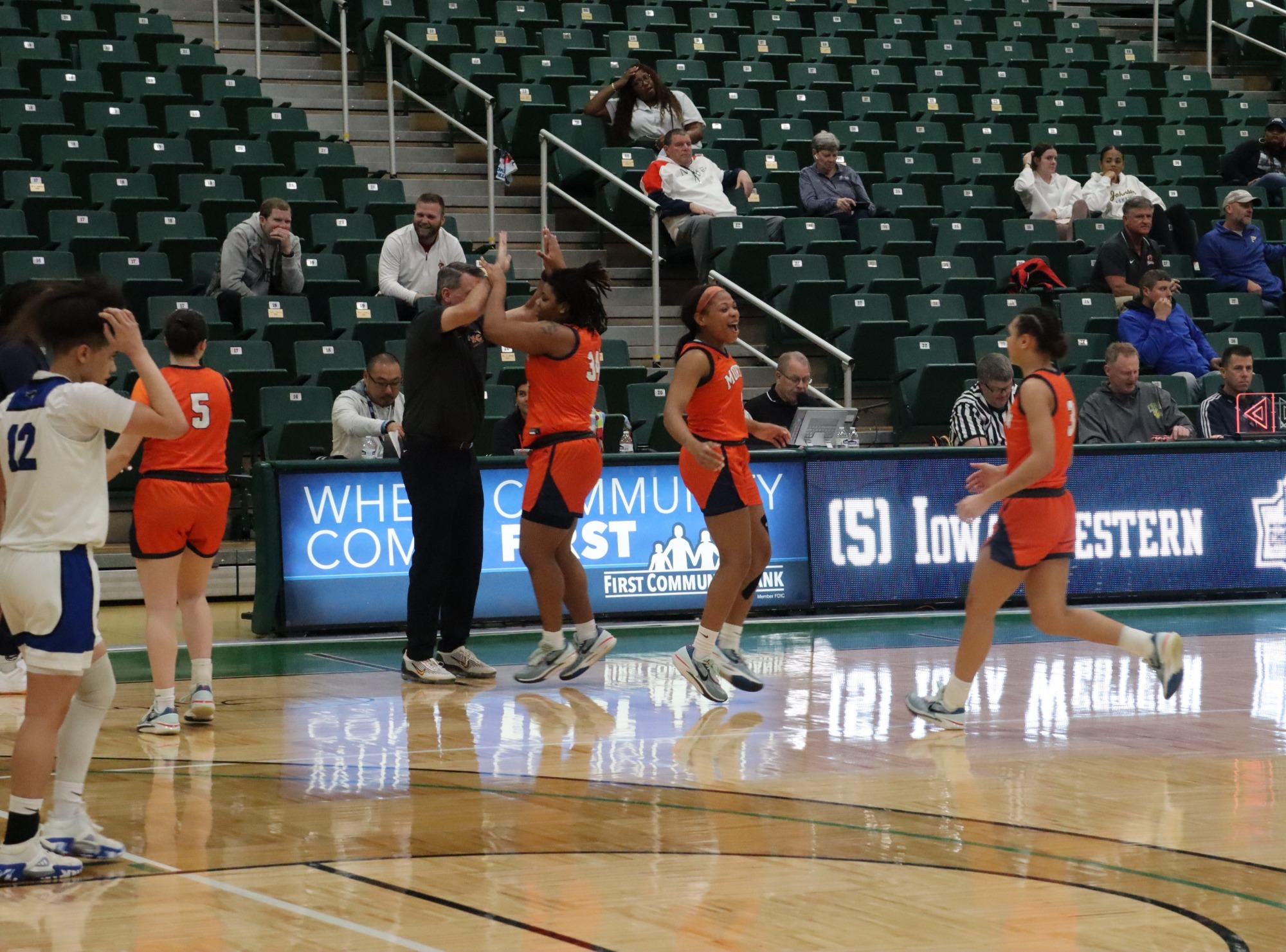 Auston 3 at the end of 3