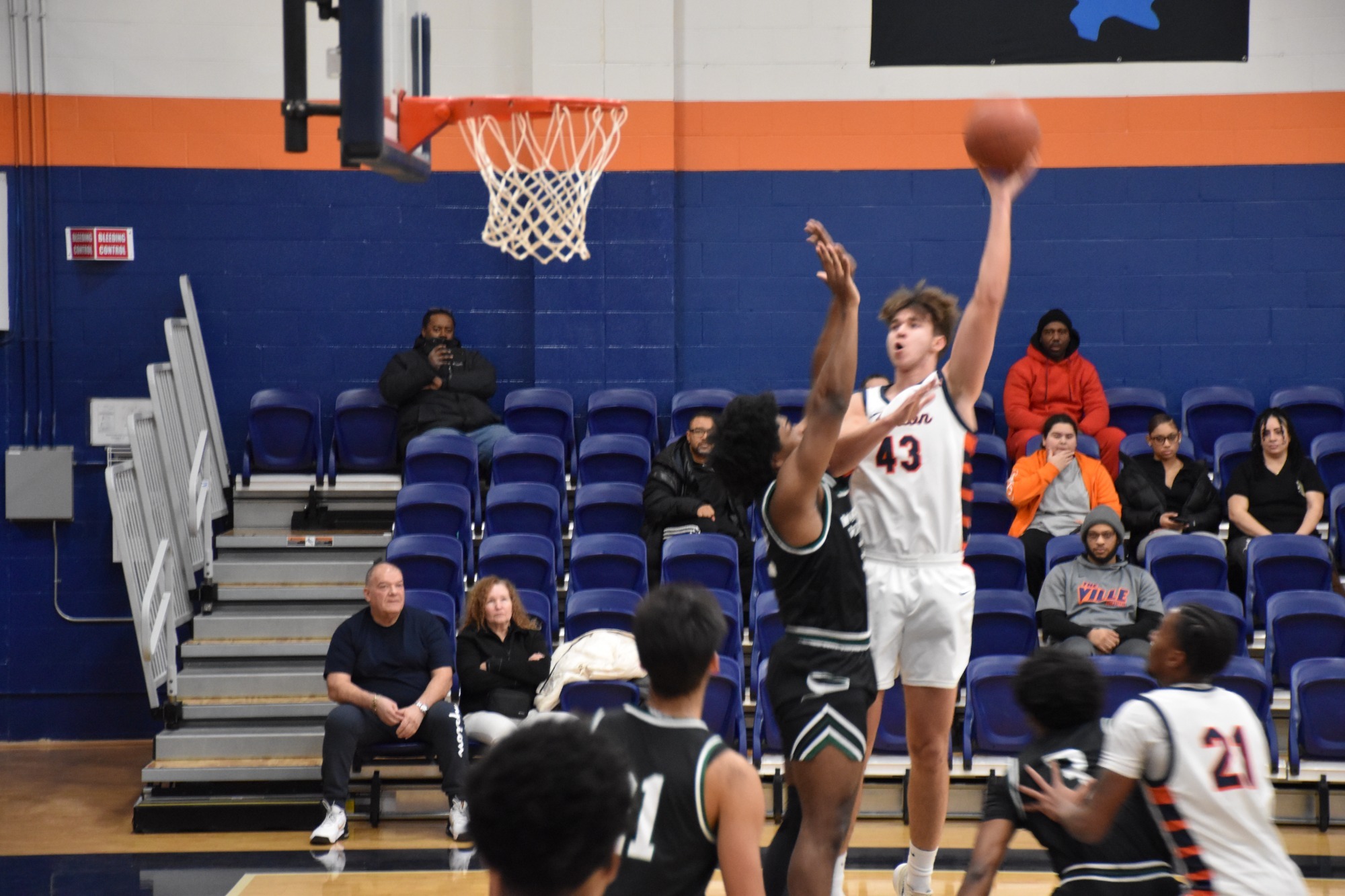 Cristian Revenco on the hook