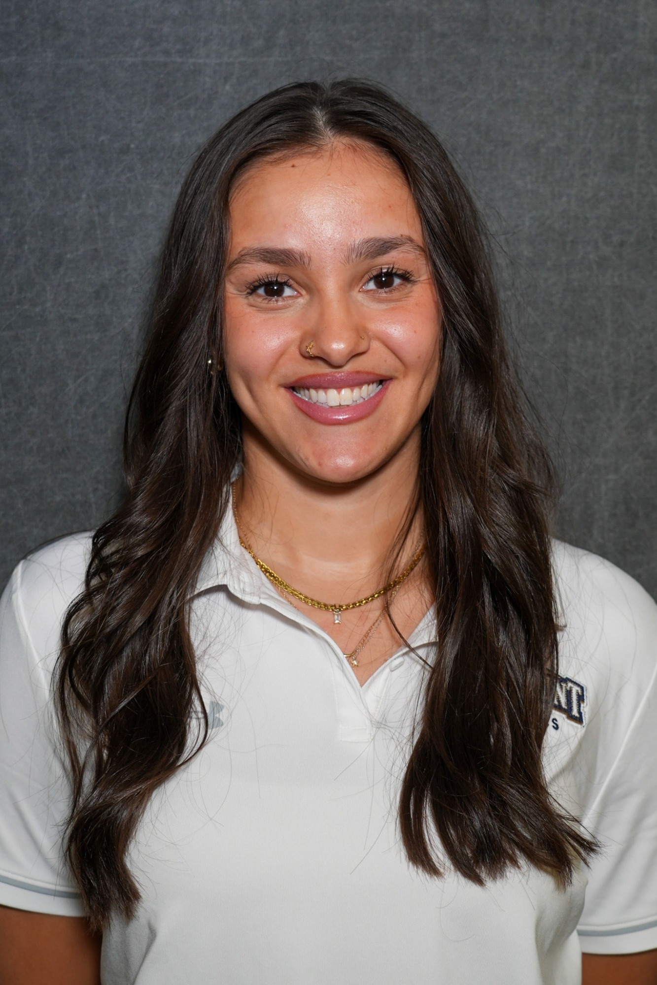 Maria McConnell headshot 25-26