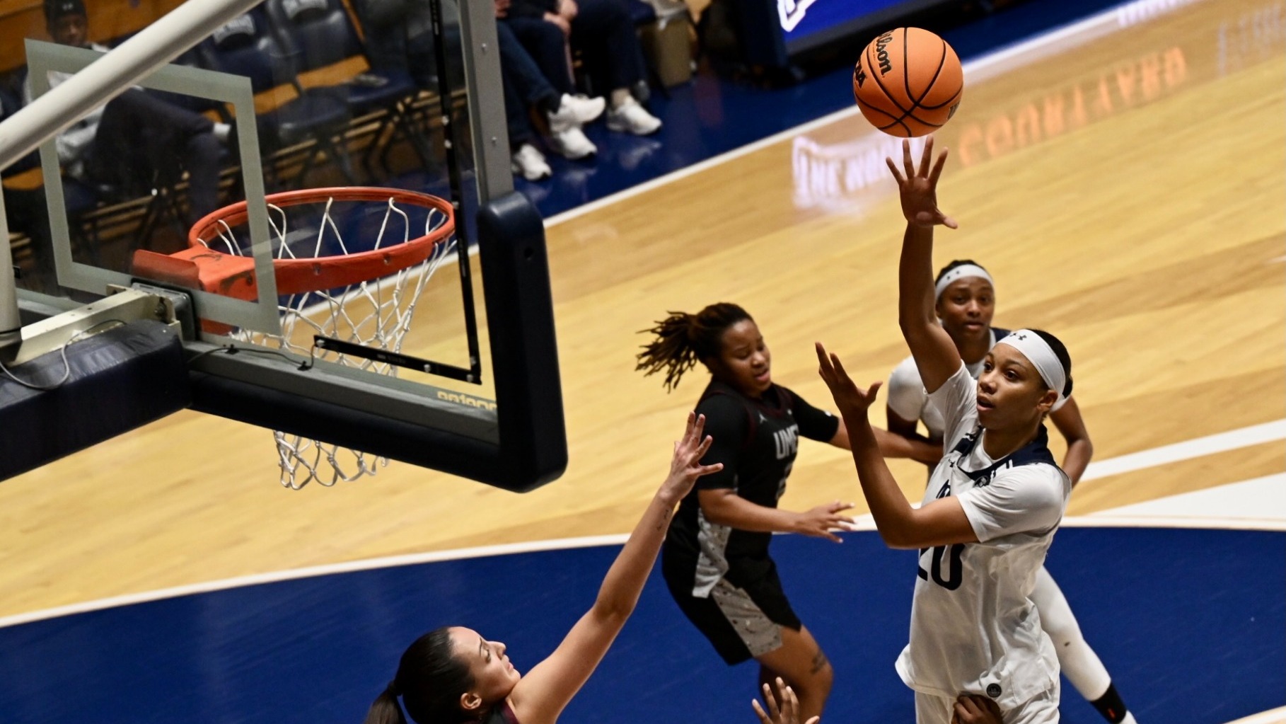 Jaedyn Jamison Goes in for the Floater against UMES