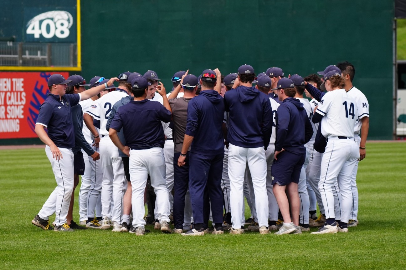 Baseball huddle at 2025 MAAC 