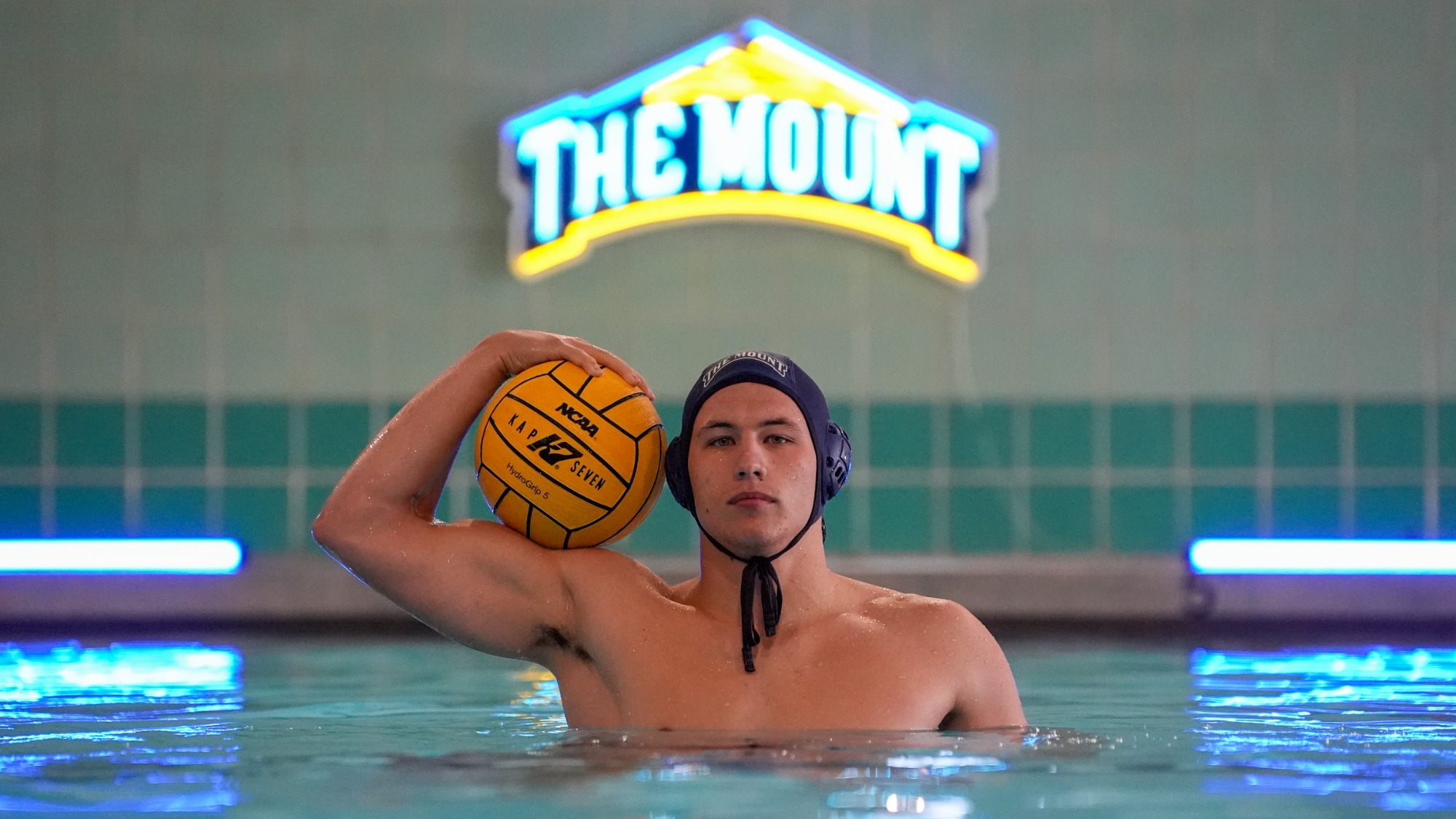 Danko Kesic Media Day 26-27 Holding Ball