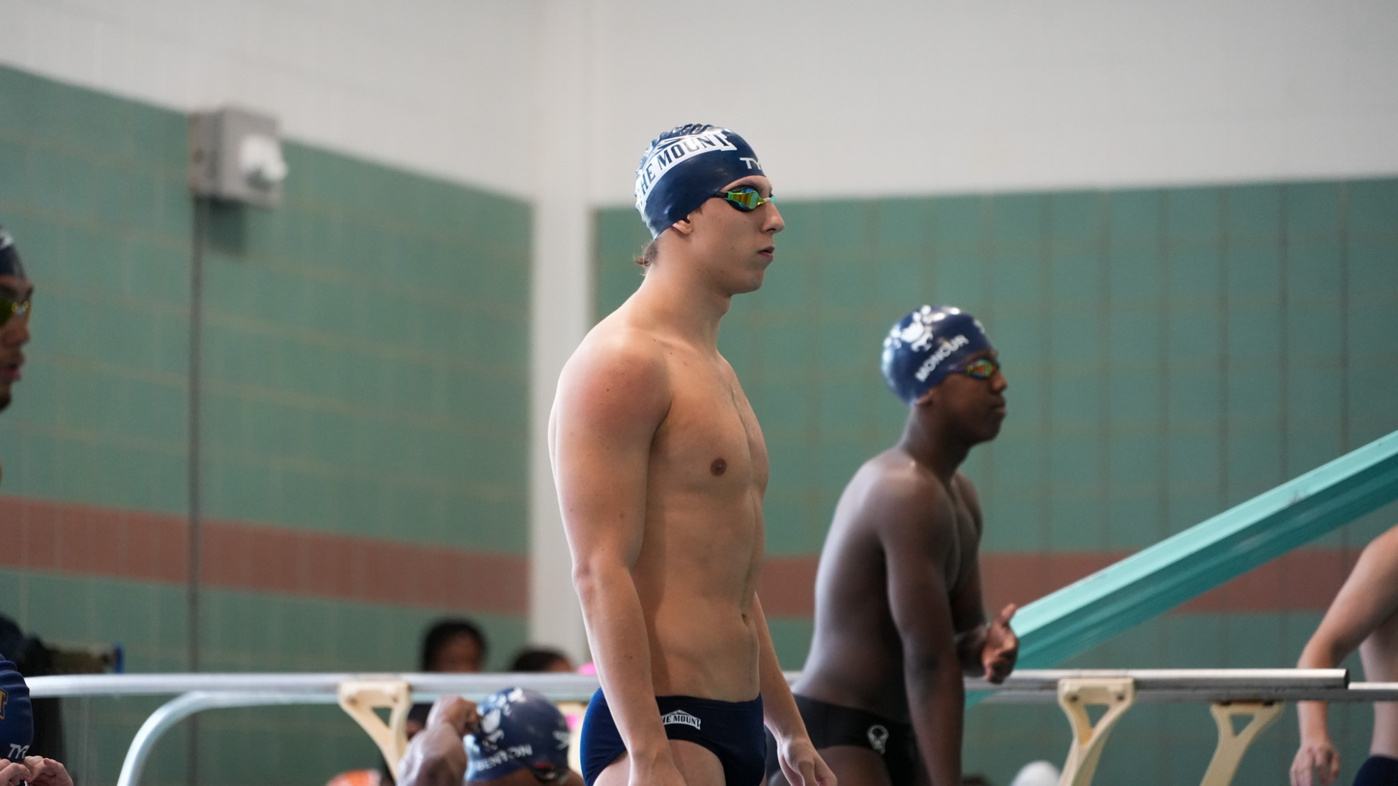 Jozsa at the blocks against Howard 