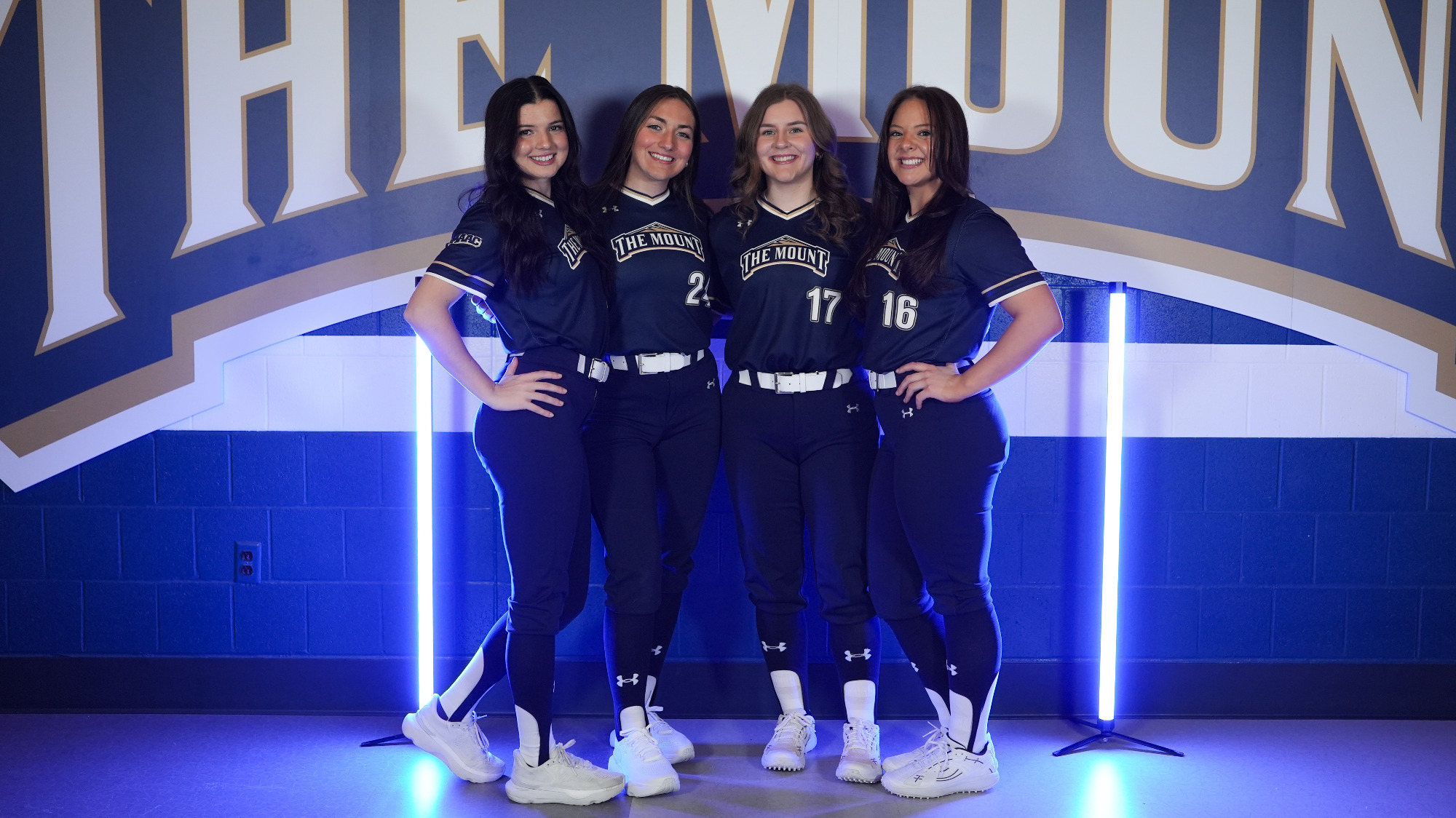 Media Day Softball Photo