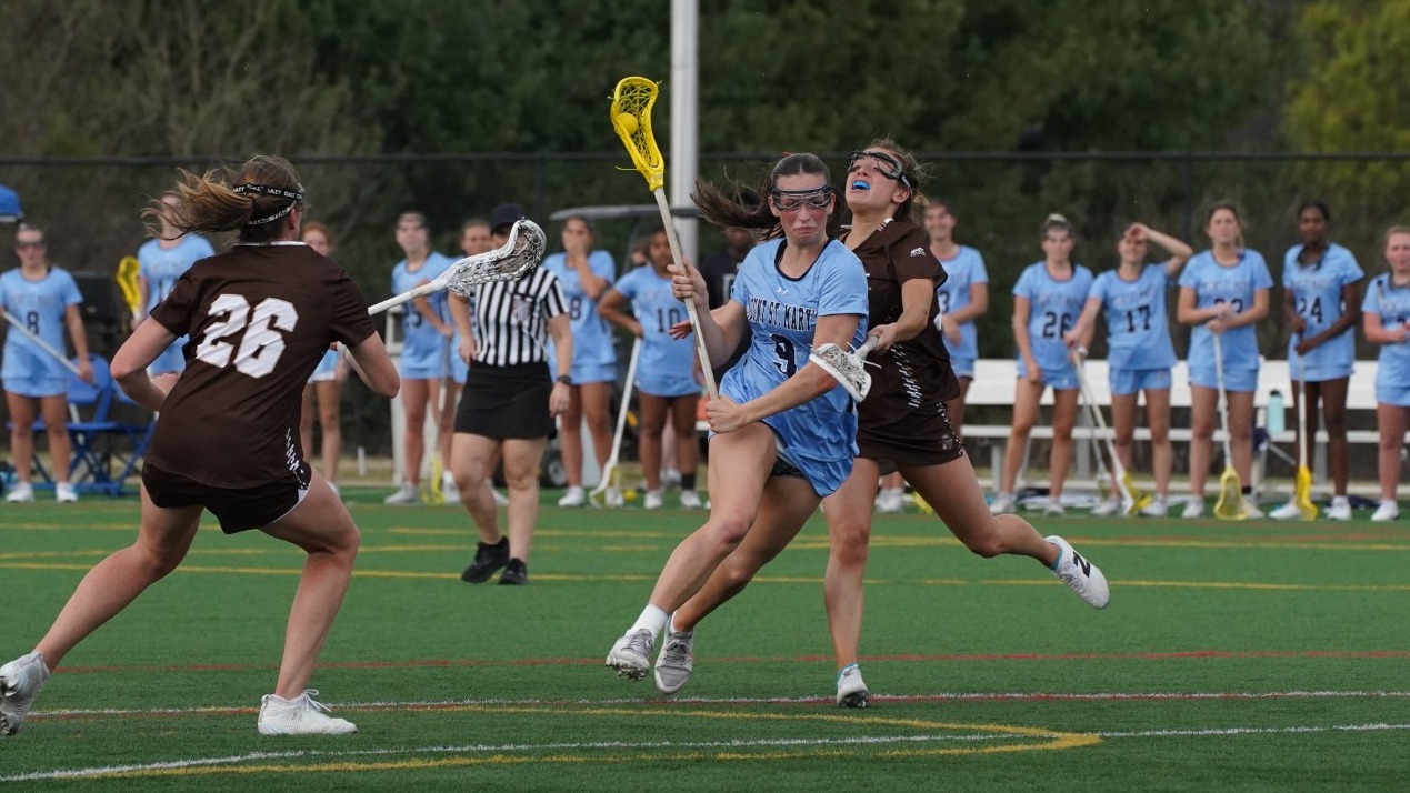 Brooke Molchanoff Grimacing Past a Lehigh Defender